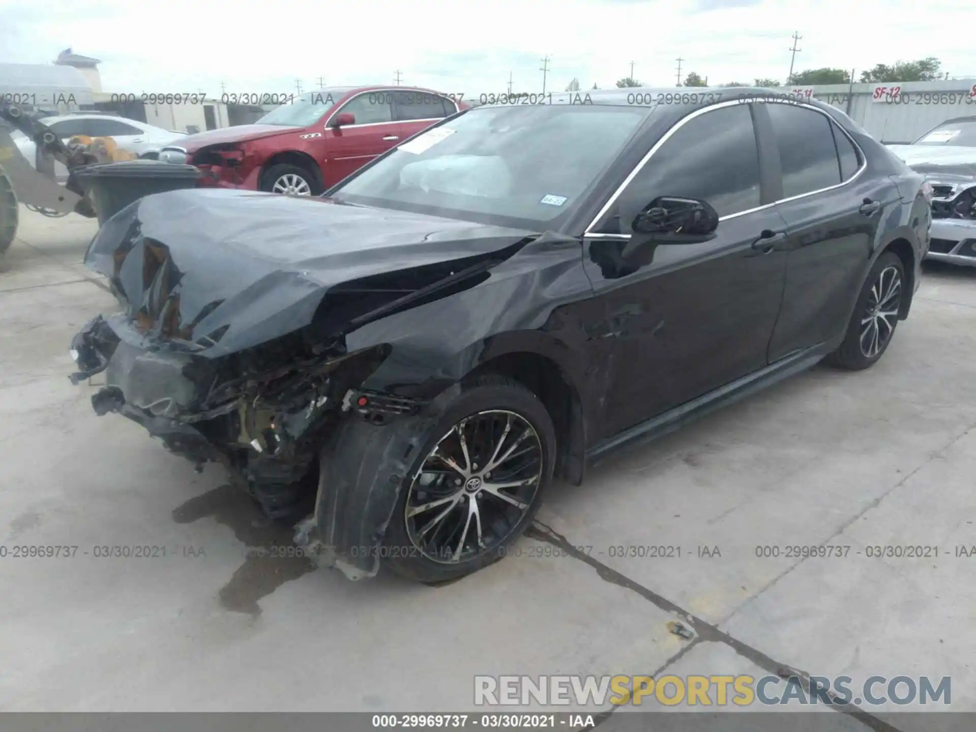 2 Photograph of a damaged car 4T1G11AK6LU333247 TOYOTA CAMRY 2020