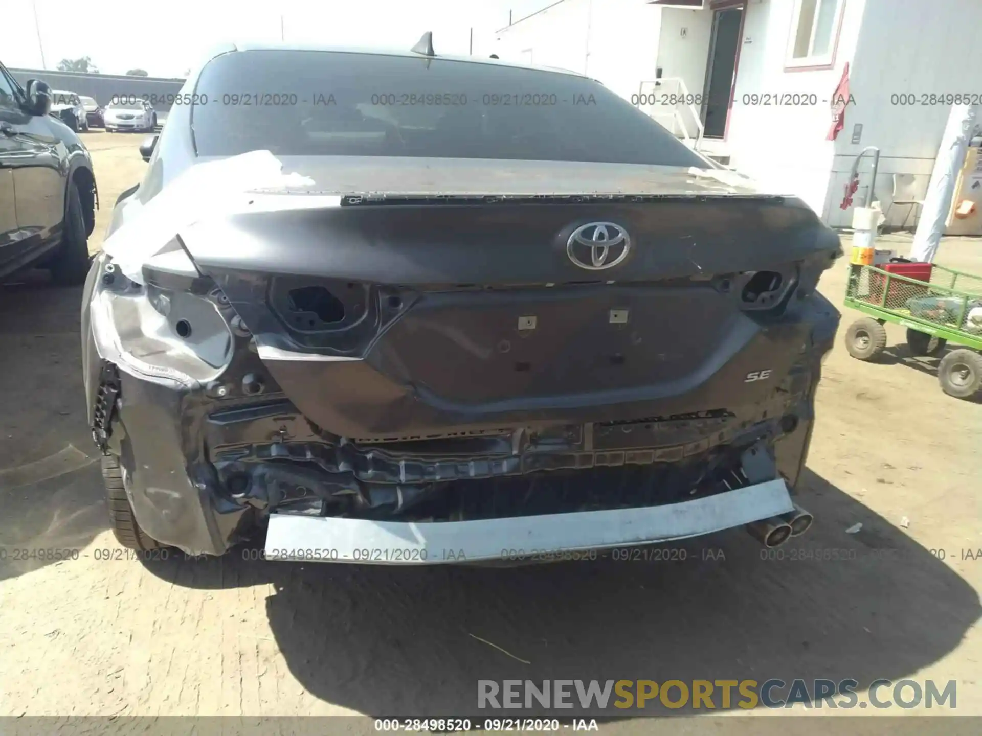 6 Photograph of a damaged car 4T1G11AK6LU335709 TOYOTA CAMRY 2020