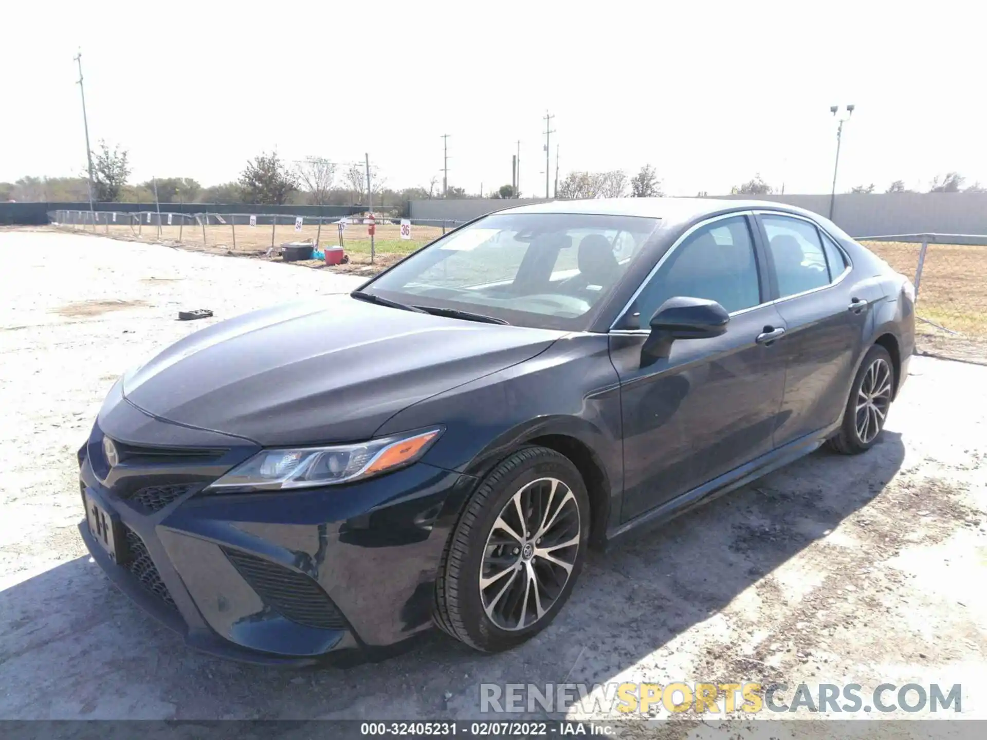 2 Photograph of a damaged car 4T1G11AK6LU338089 TOYOTA CAMRY 2020