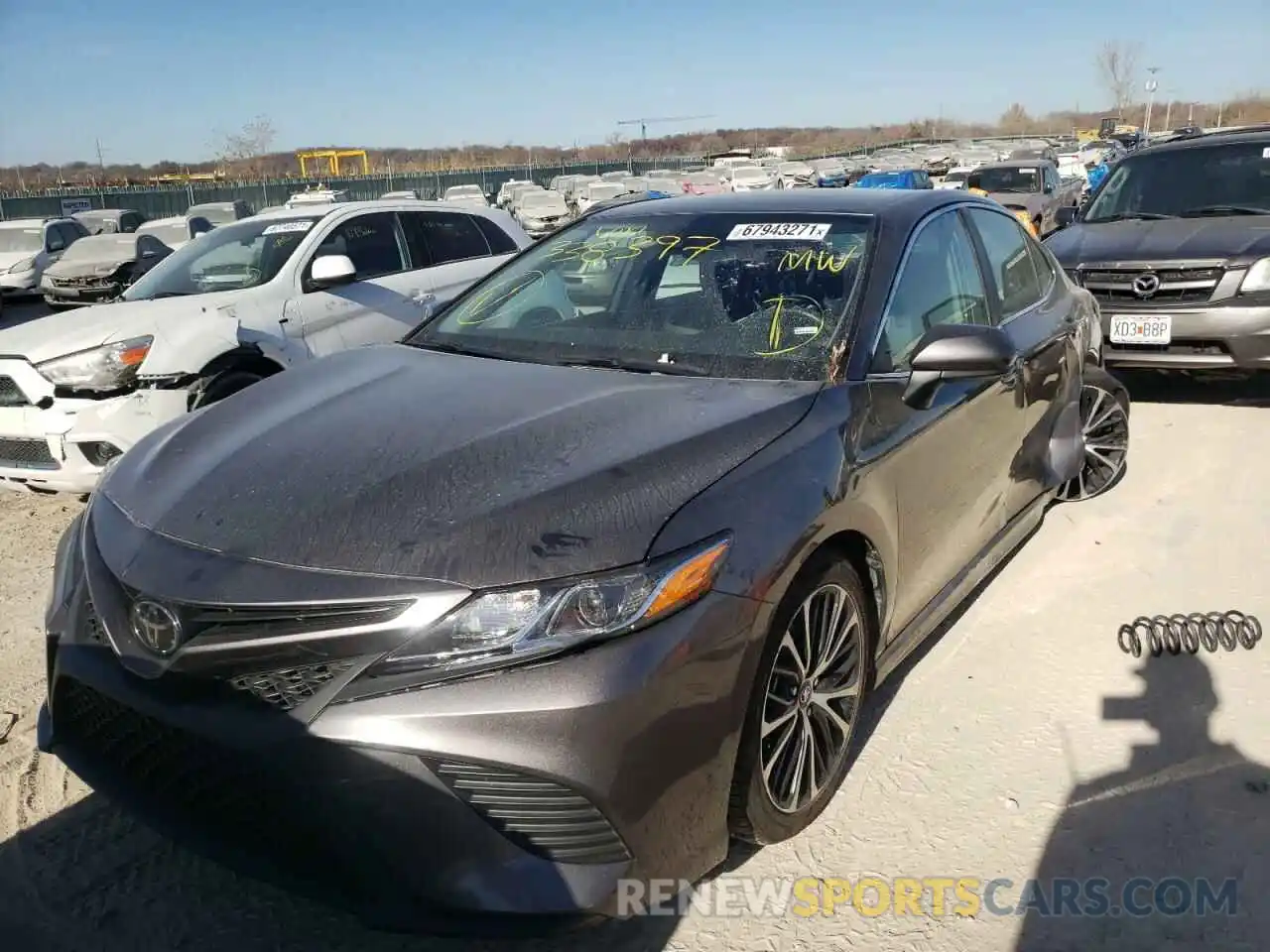 2 Photograph of a damaged car 4T1G11AK6LU338397 TOYOTA CAMRY 2020