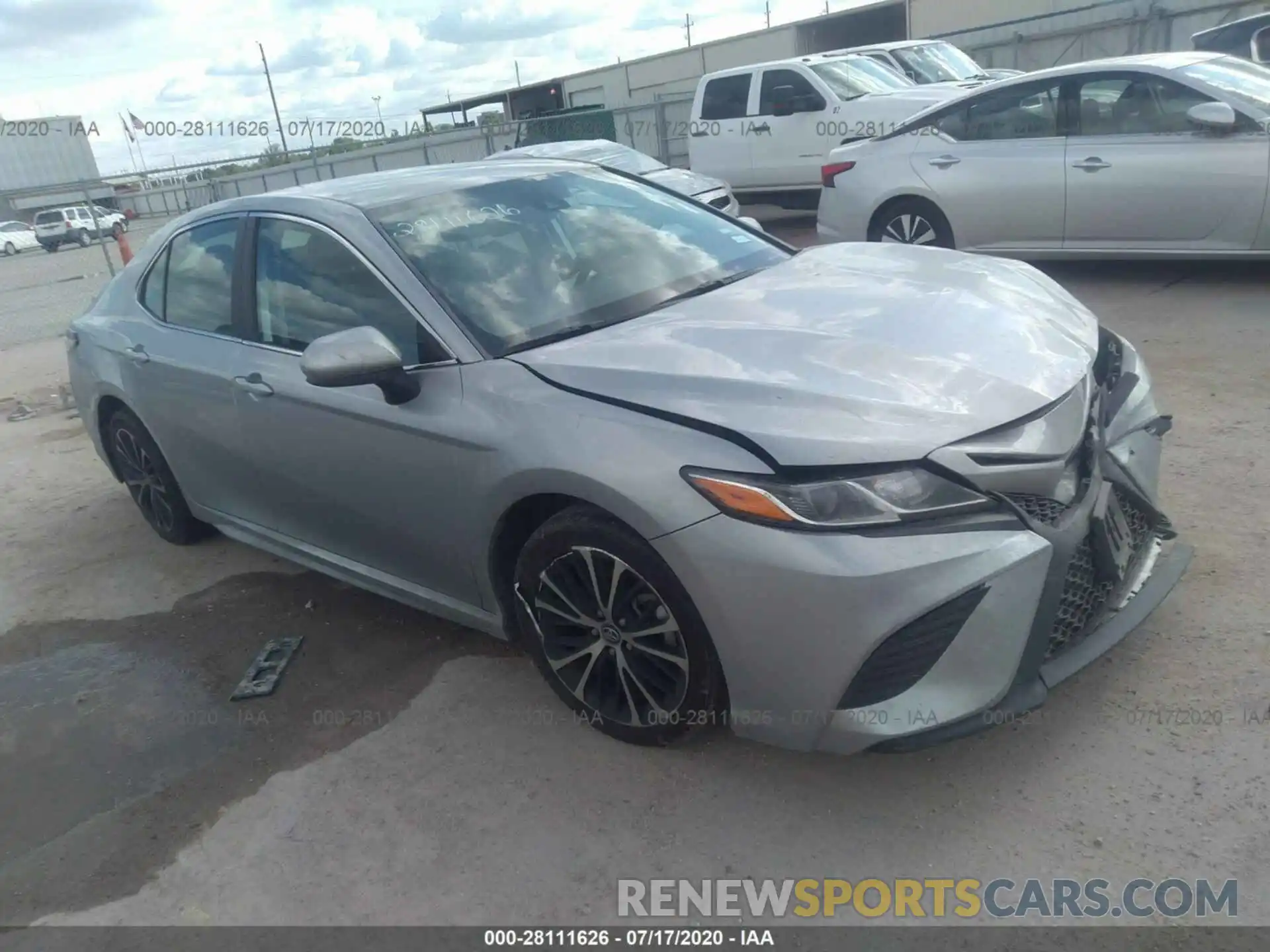 1 Photograph of a damaged car 4T1G11AK6LU338982 TOYOTA CAMRY 2020