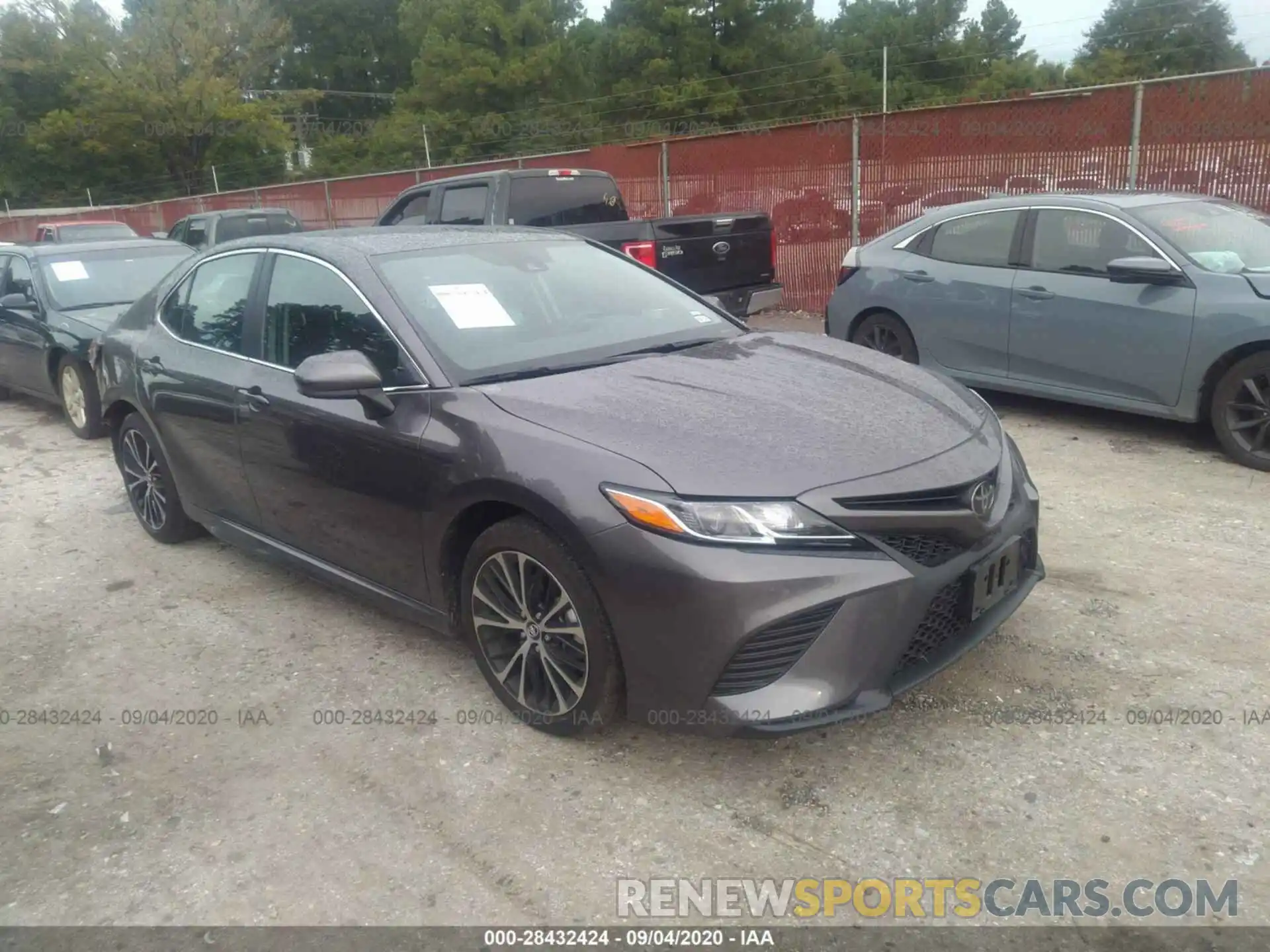 1 Photograph of a damaged car 4T1G11AK6LU339100 TOYOTA CAMRY 2020