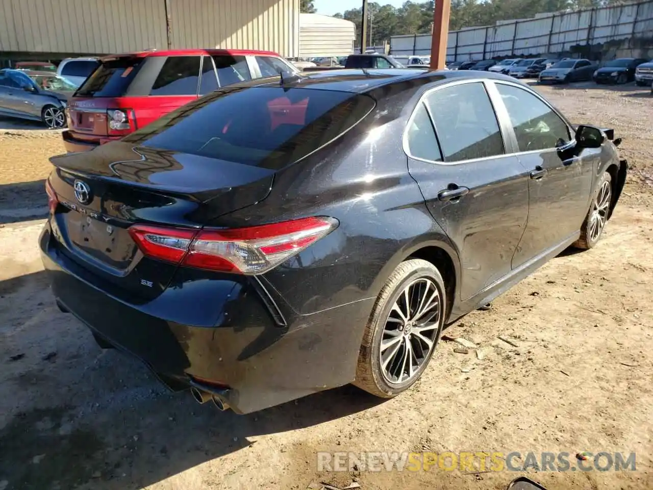 4 Photograph of a damaged car 4T1G11AK6LU341056 TOYOTA CAMRY 2020