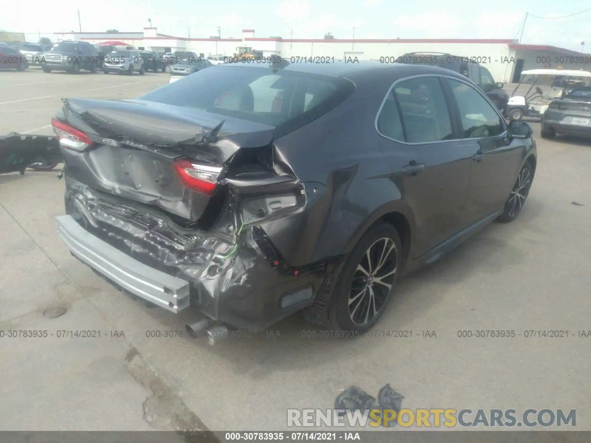 4 Photograph of a damaged car 4T1G11AK6LU342739 TOYOTA CAMRY 2020