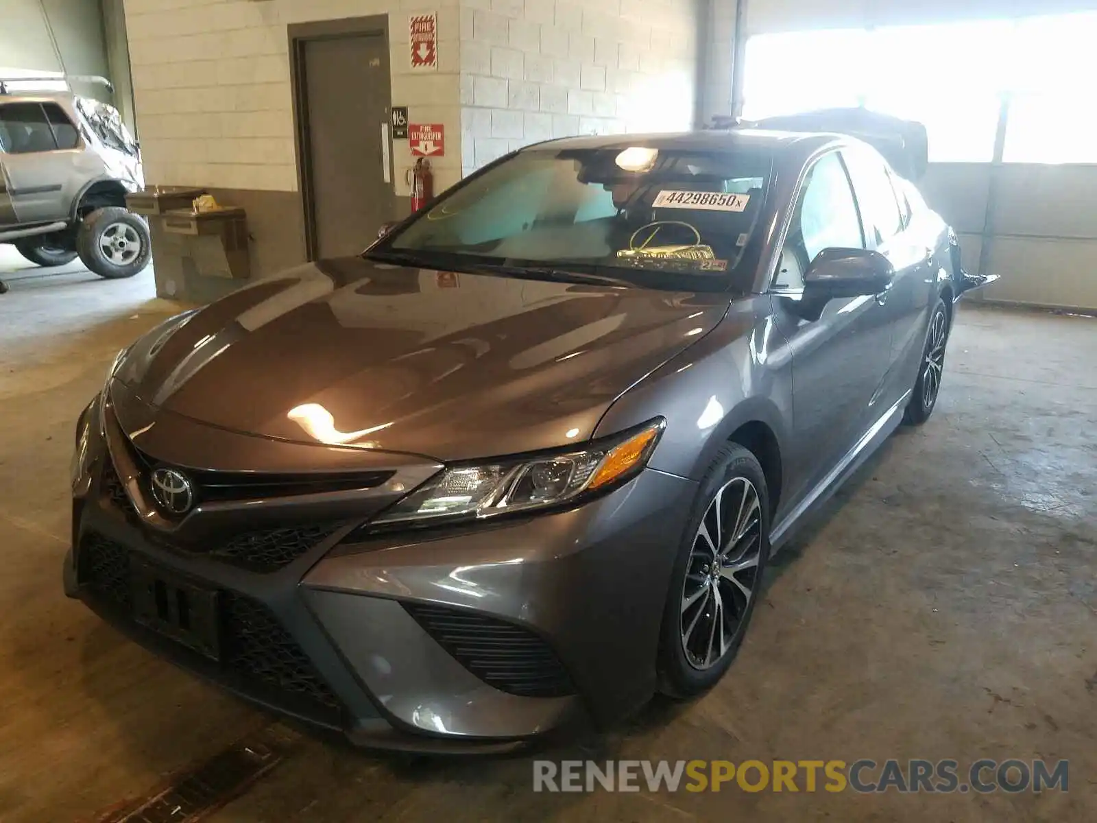 2 Photograph of a damaged car 4T1G11AK6LU346158 TOYOTA CAMRY 2020