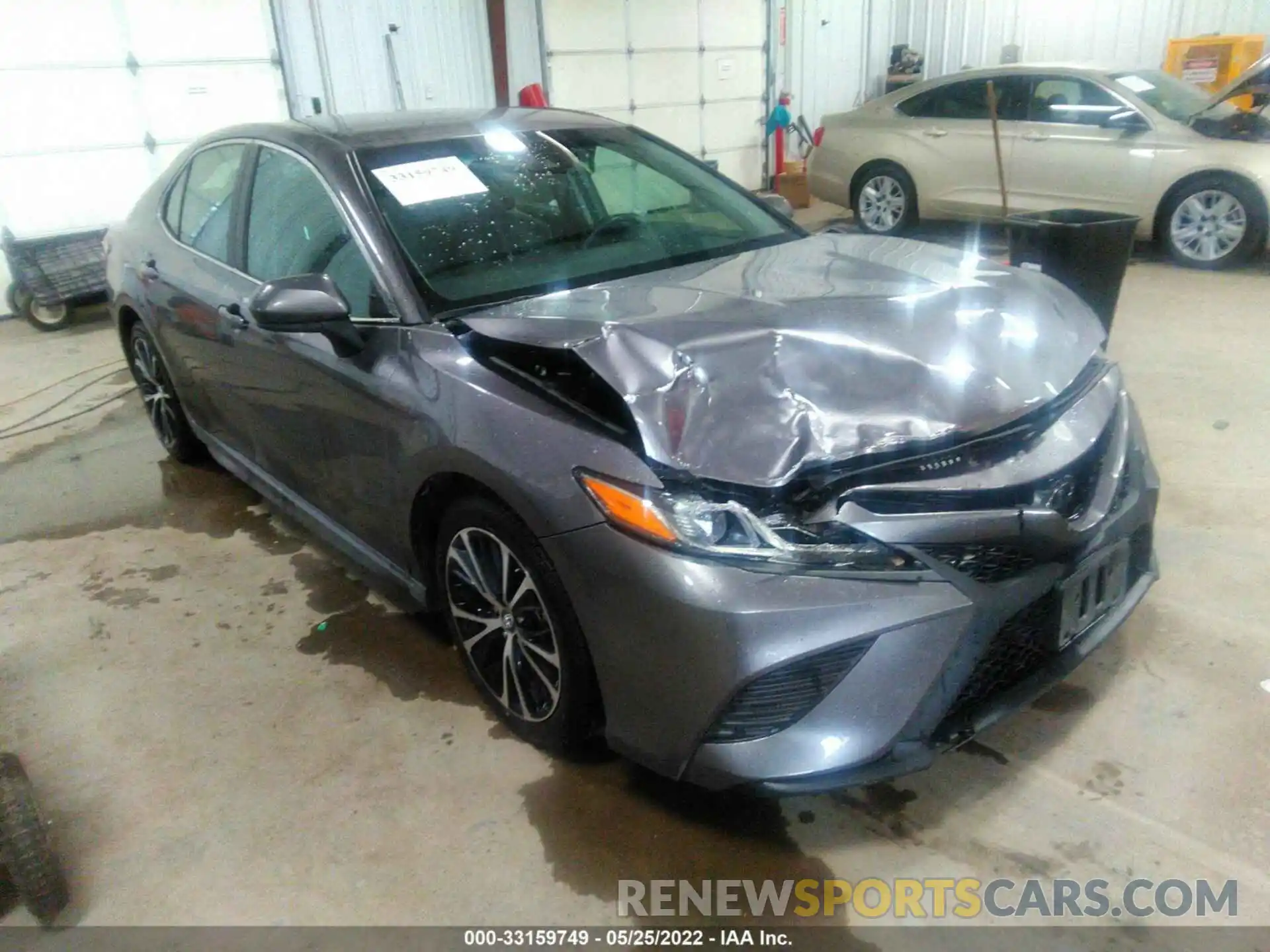 1 Photograph of a damaged car 4T1G11AK6LU347200 TOYOTA CAMRY 2020