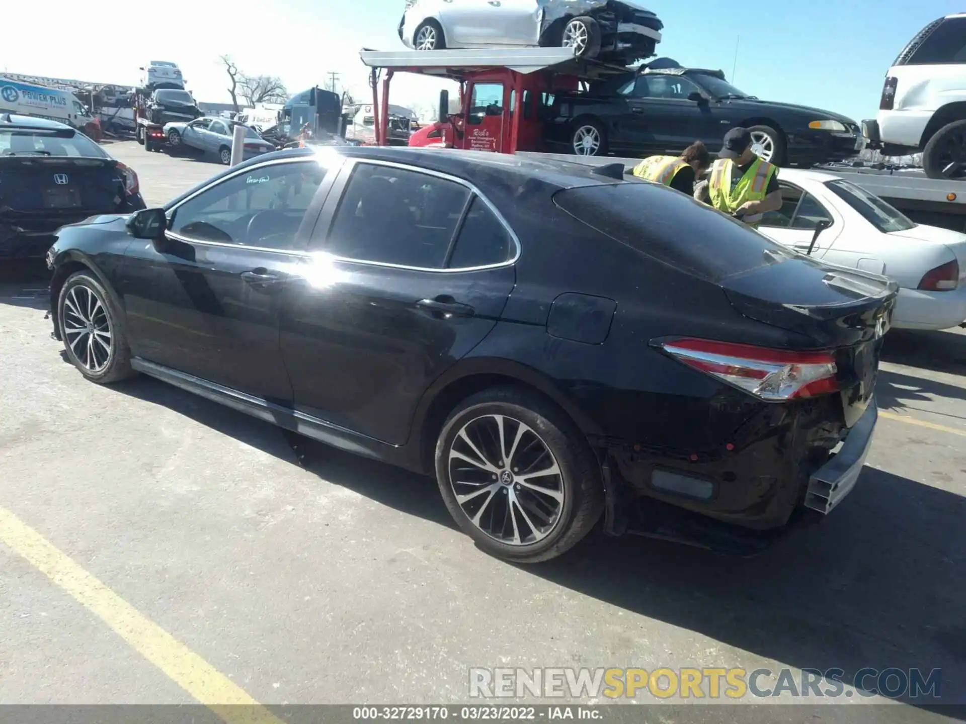 3 Photograph of a damaged car 4T1G11AK6LU352123 TOYOTA CAMRY 2020