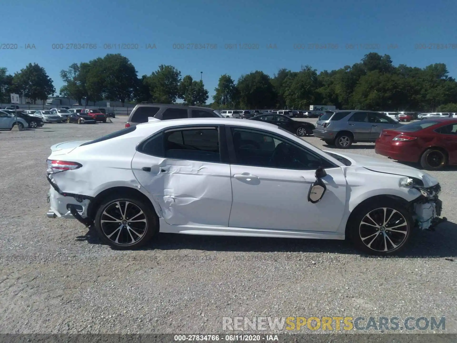 6 Photograph of a damaged car 4T1G11AK6LU352235 TOYOTA CAMRY 2020