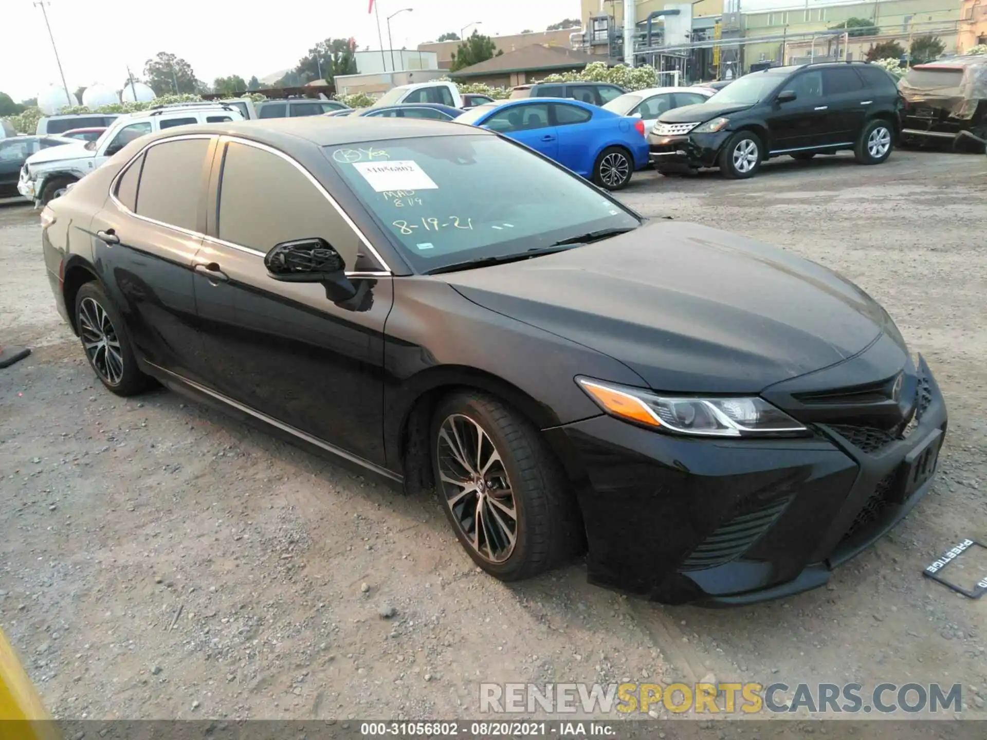 1 Photograph of a damaged car 4T1G11AK6LU352994 TOYOTA CAMRY 2020