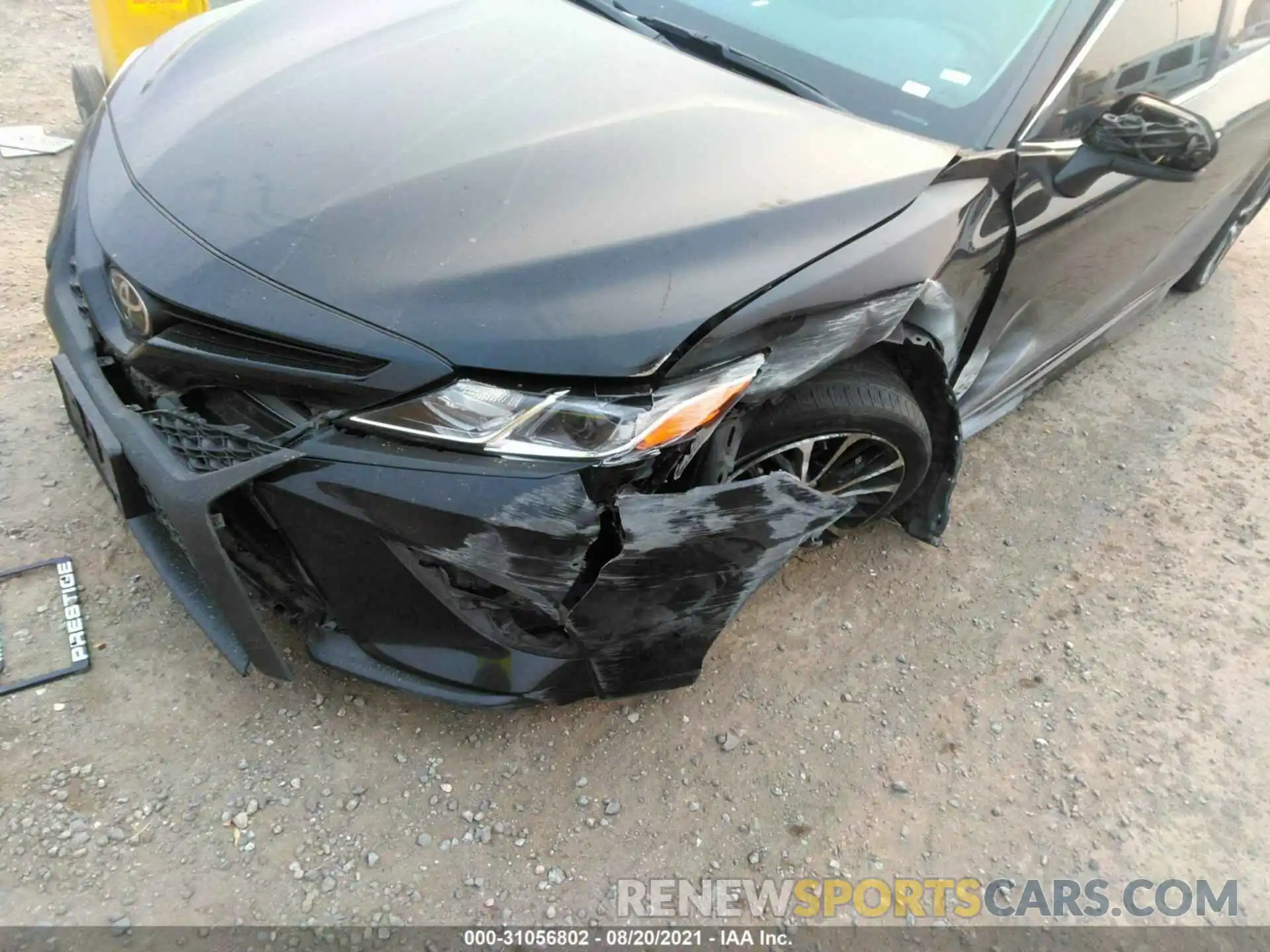 6 Photograph of a damaged car 4T1G11AK6LU352994 TOYOTA CAMRY 2020