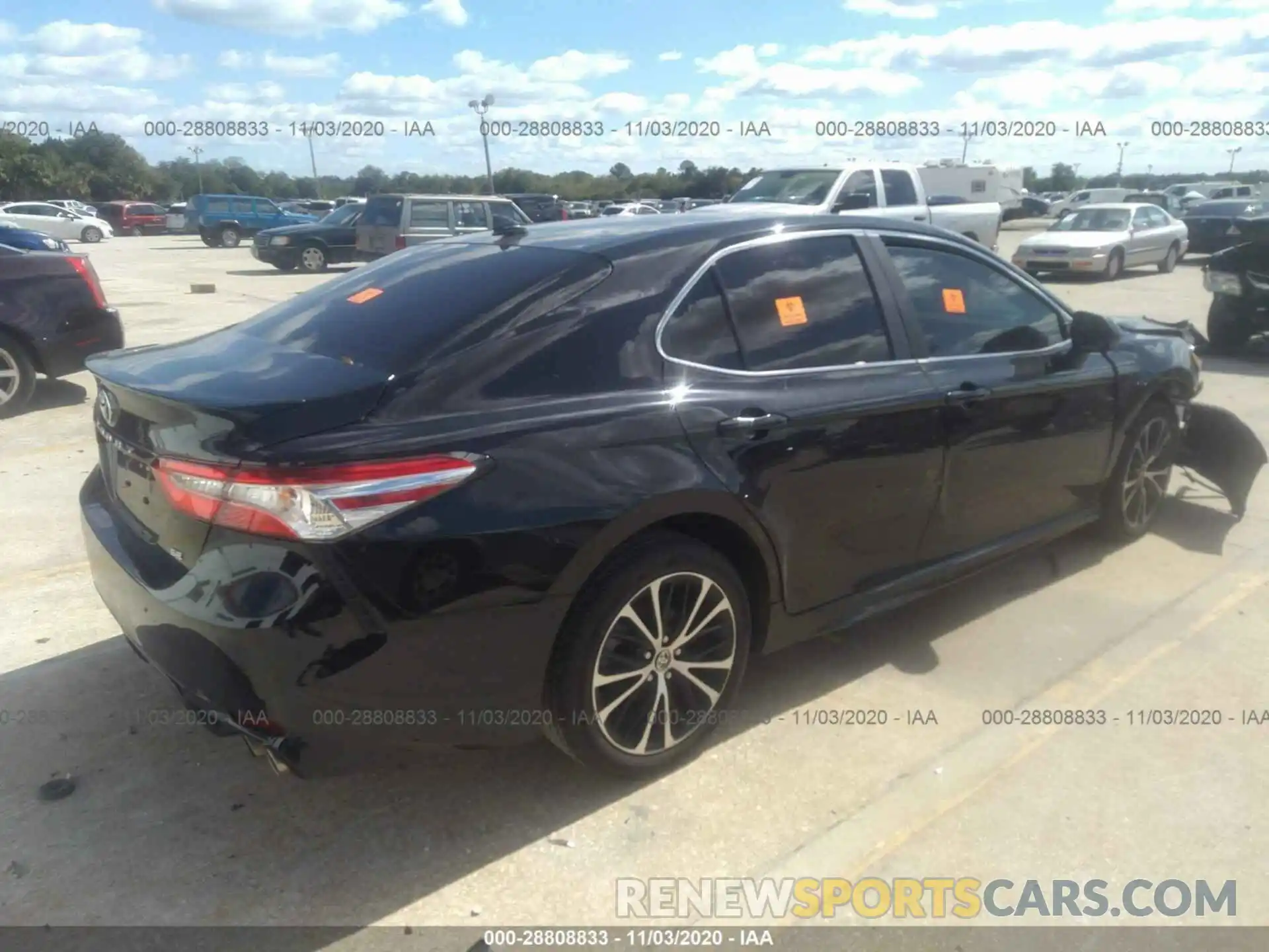 4 Photograph of a damaged car 4T1G11AK6LU357354 TOYOTA CAMRY 2020