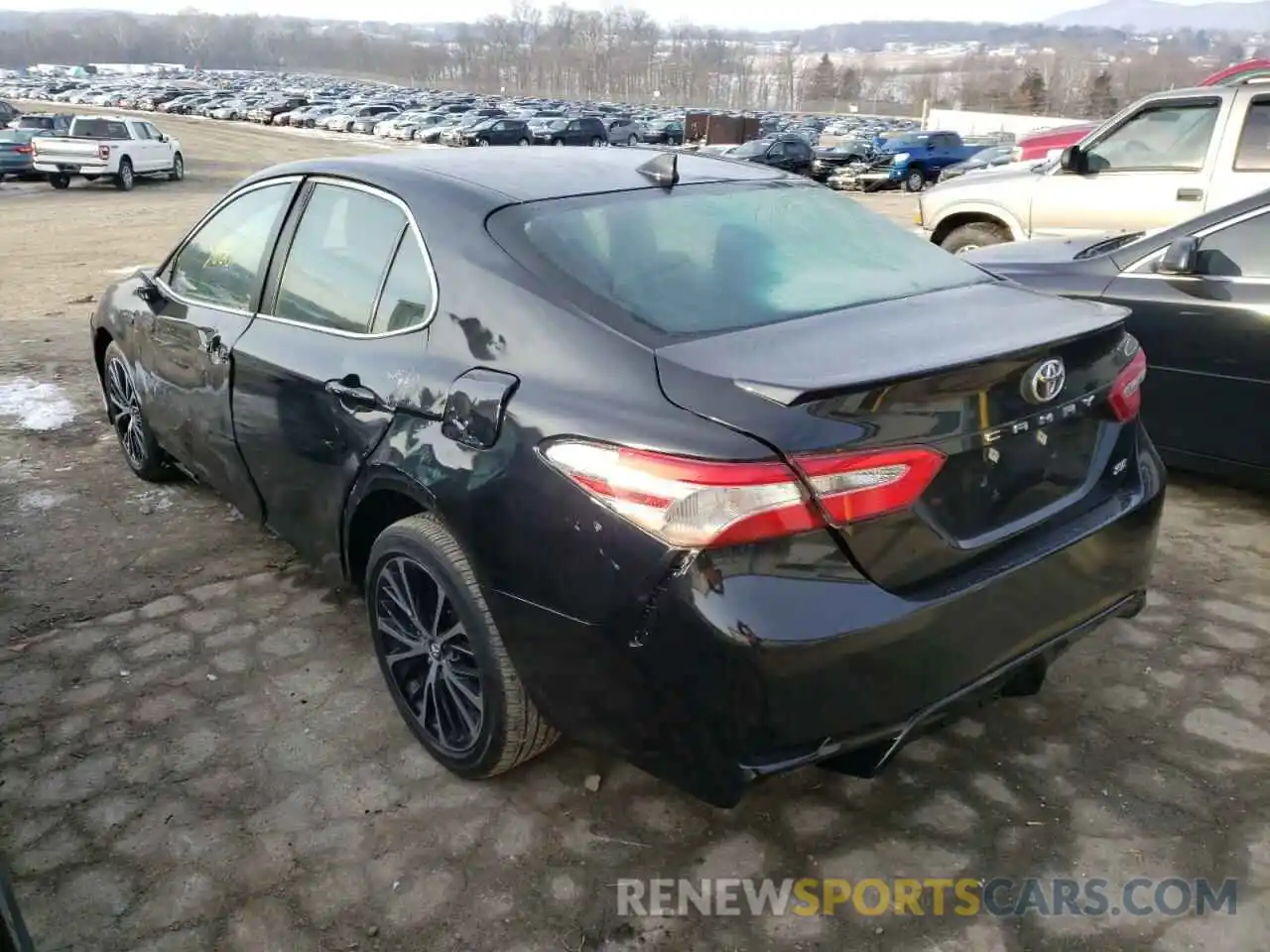 3 Photograph of a damaged car 4T1G11AK6LU359086 TOYOTA CAMRY 2020