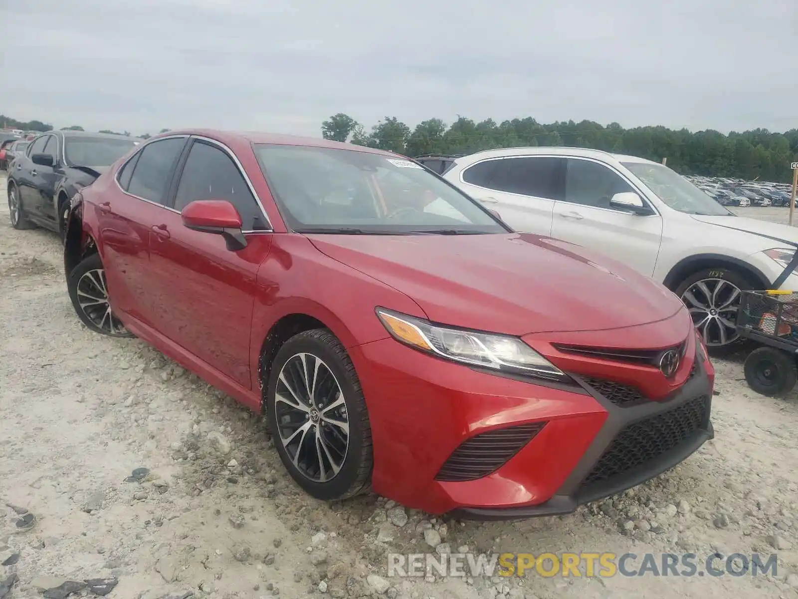 1 Photograph of a damaged car 4T1G11AK6LU359492 TOYOTA CAMRY 2020