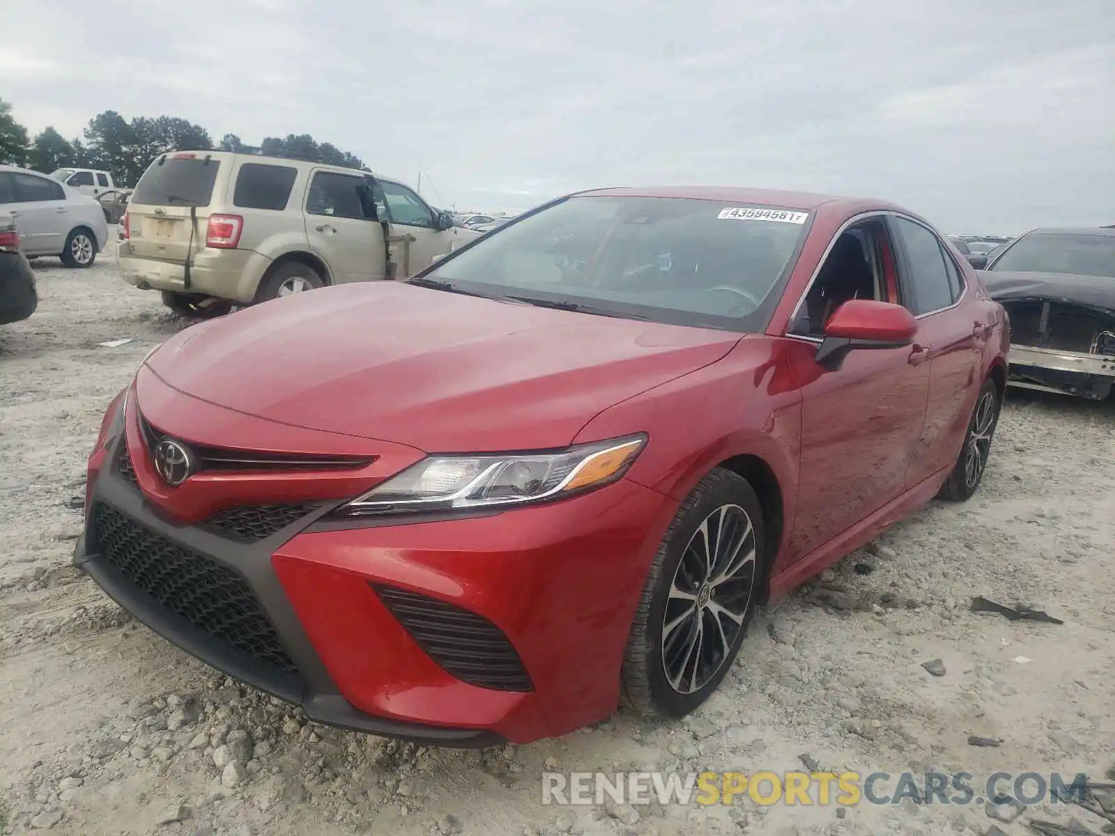 2 Photograph of a damaged car 4T1G11AK6LU359492 TOYOTA CAMRY 2020