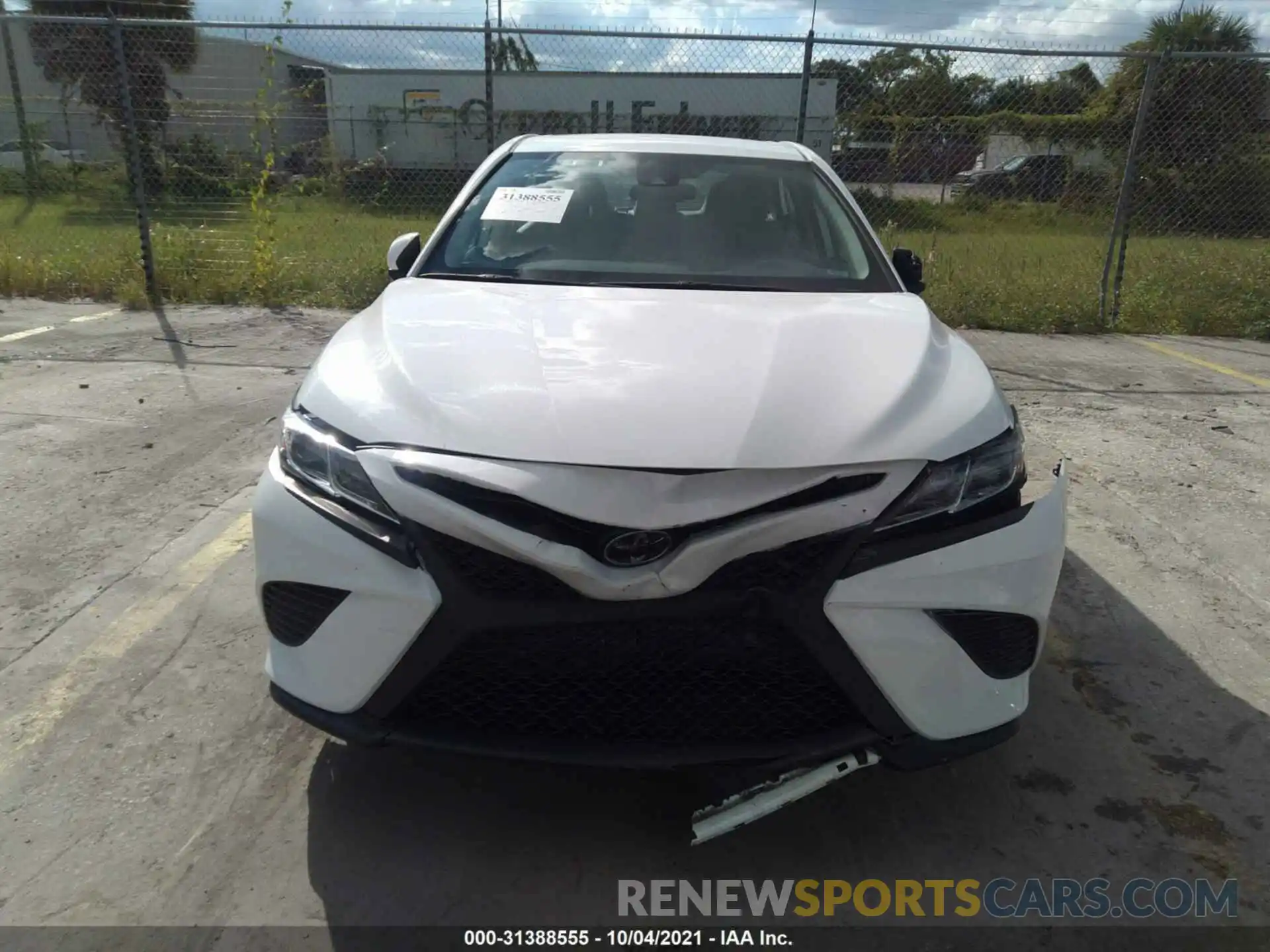 6 Photograph of a damaged car 4T1G11AK6LU359802 TOYOTA CAMRY 2020