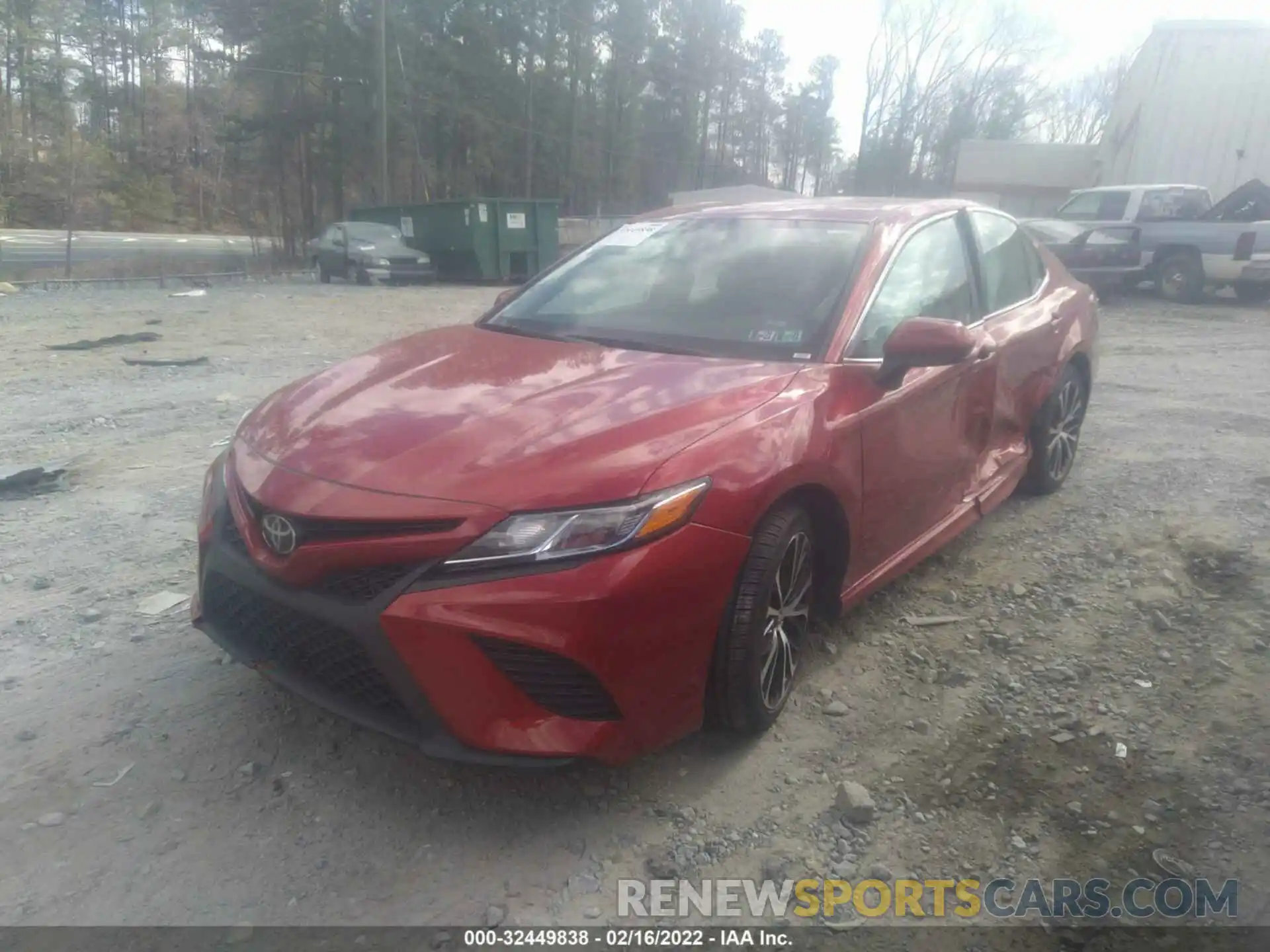 2 Photograph of a damaged car 4T1G11AK6LU360285 TOYOTA CAMRY 2020