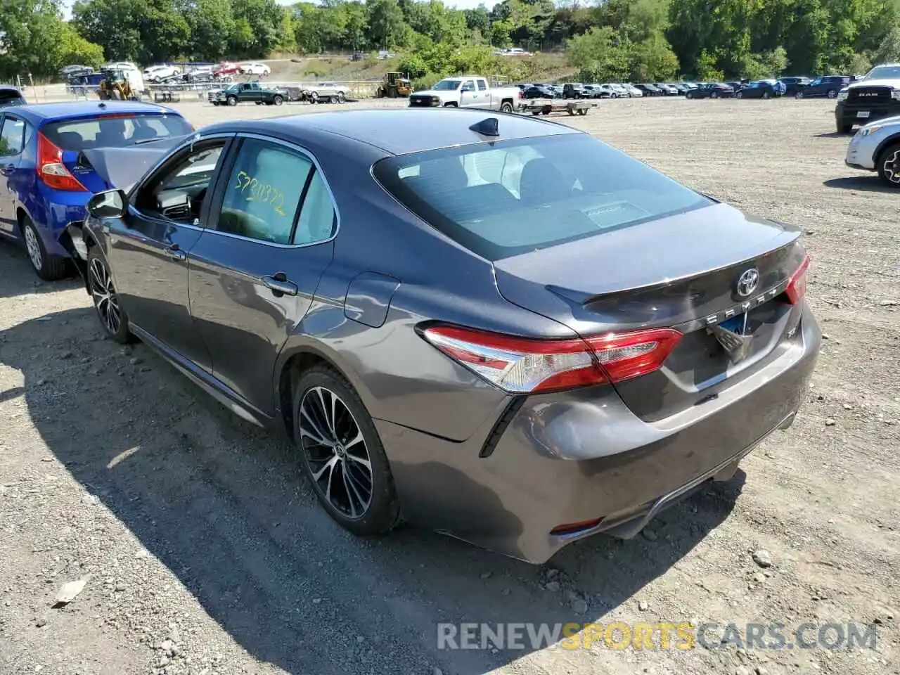 3 Photograph of a damaged car 4T1G11AK6LU360867 TOYOTA CAMRY 2020