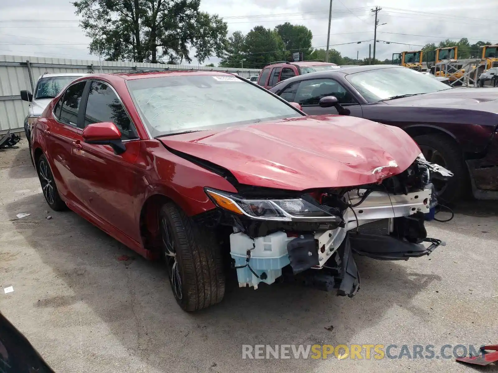 1 Photograph of a damaged car 4T1G11AK6LU372677 TOYOTA CAMRY 2020