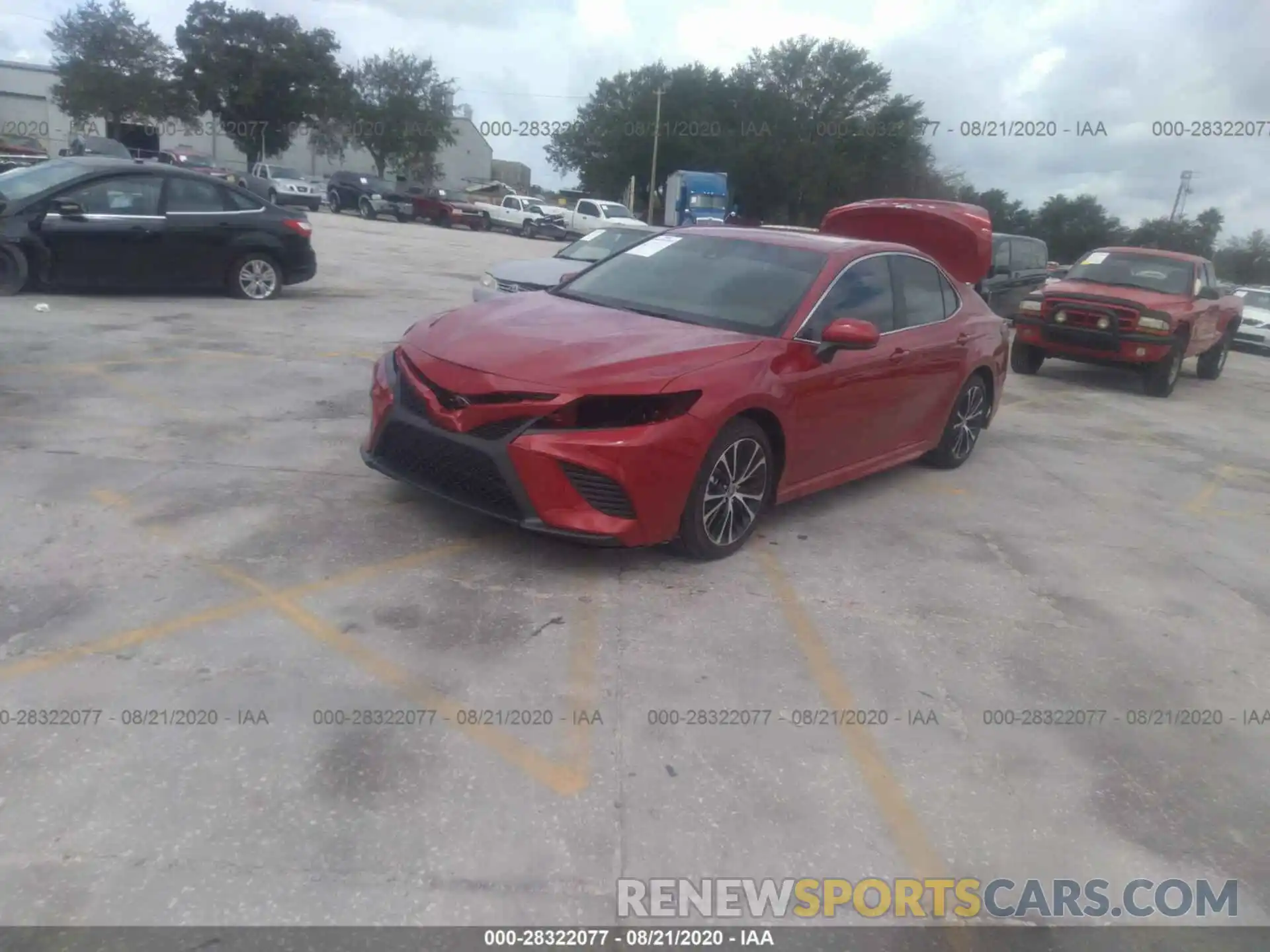 2 Photograph of a damaged car 4T1G11AK6LU375059 TOYOTA CAMRY 2020