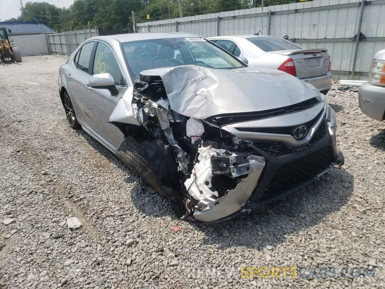 1 Photograph of a damaged car 4T1G11AK6LU376289 TOYOTA CAMRY 2020