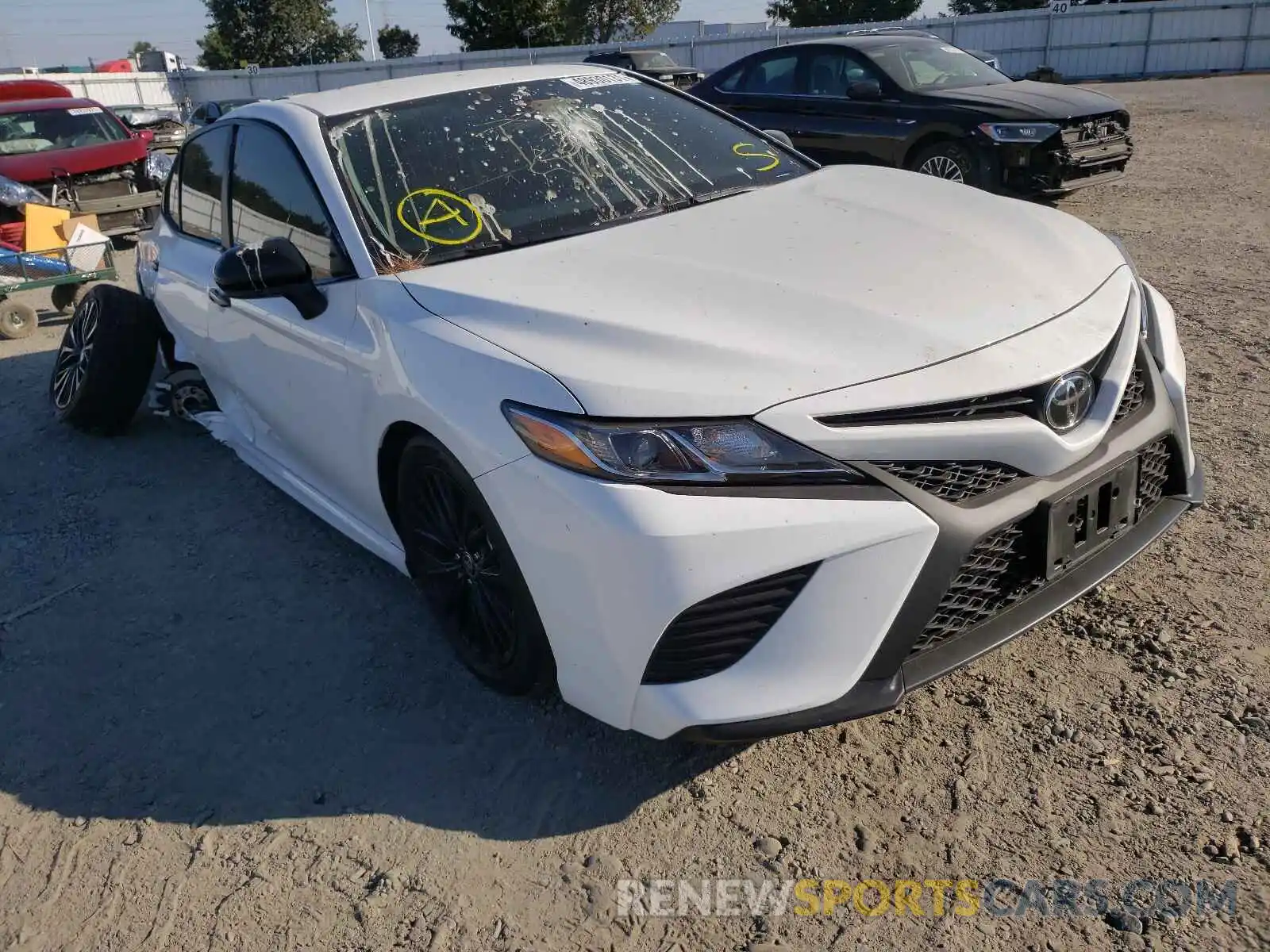 1 Photograph of a damaged car 4T1G11AK6LU377183 TOYOTA CAMRY 2020