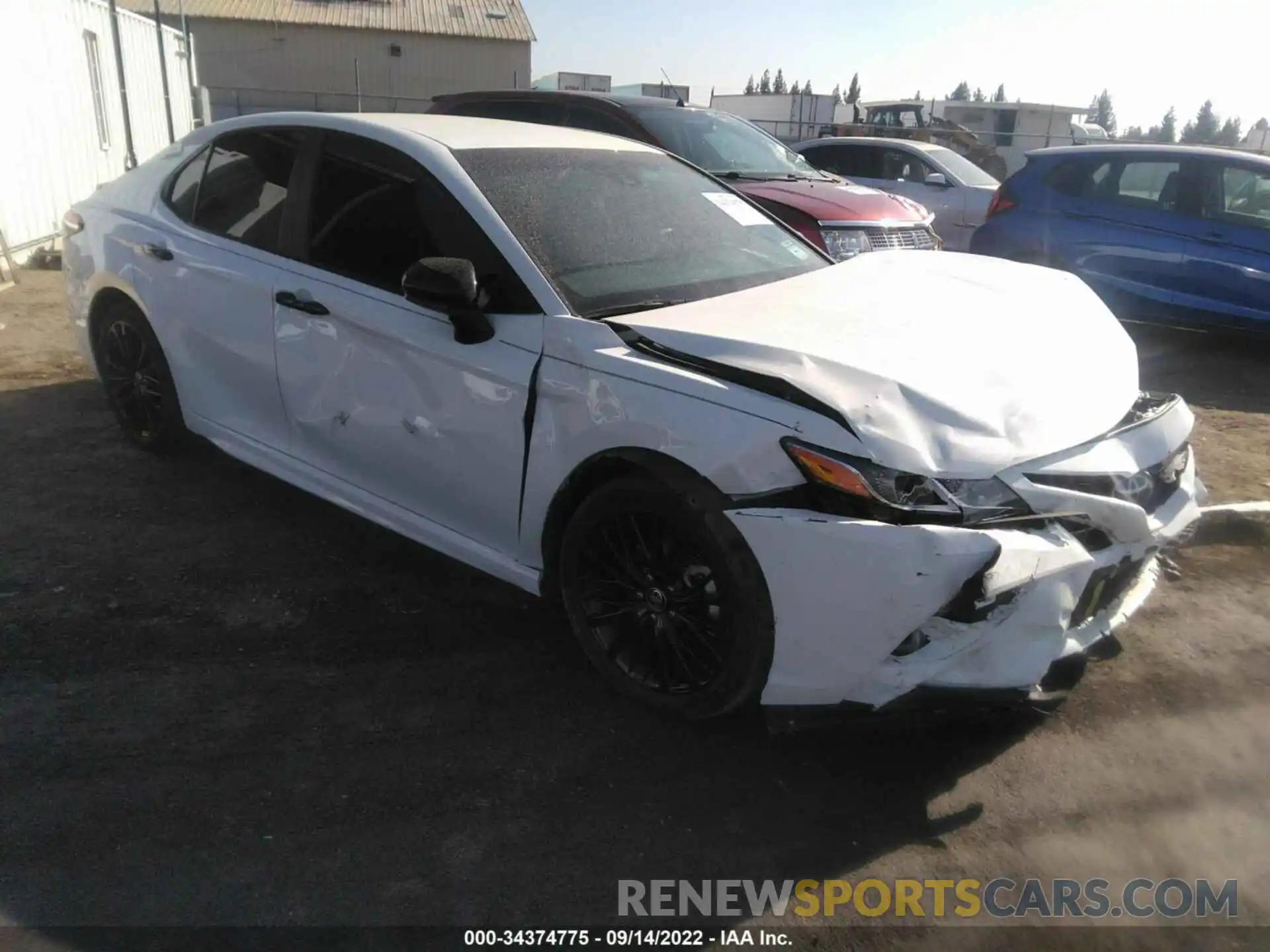 1 Photograph of a damaged car 4T1G11AK6LU377782 TOYOTA CAMRY 2020