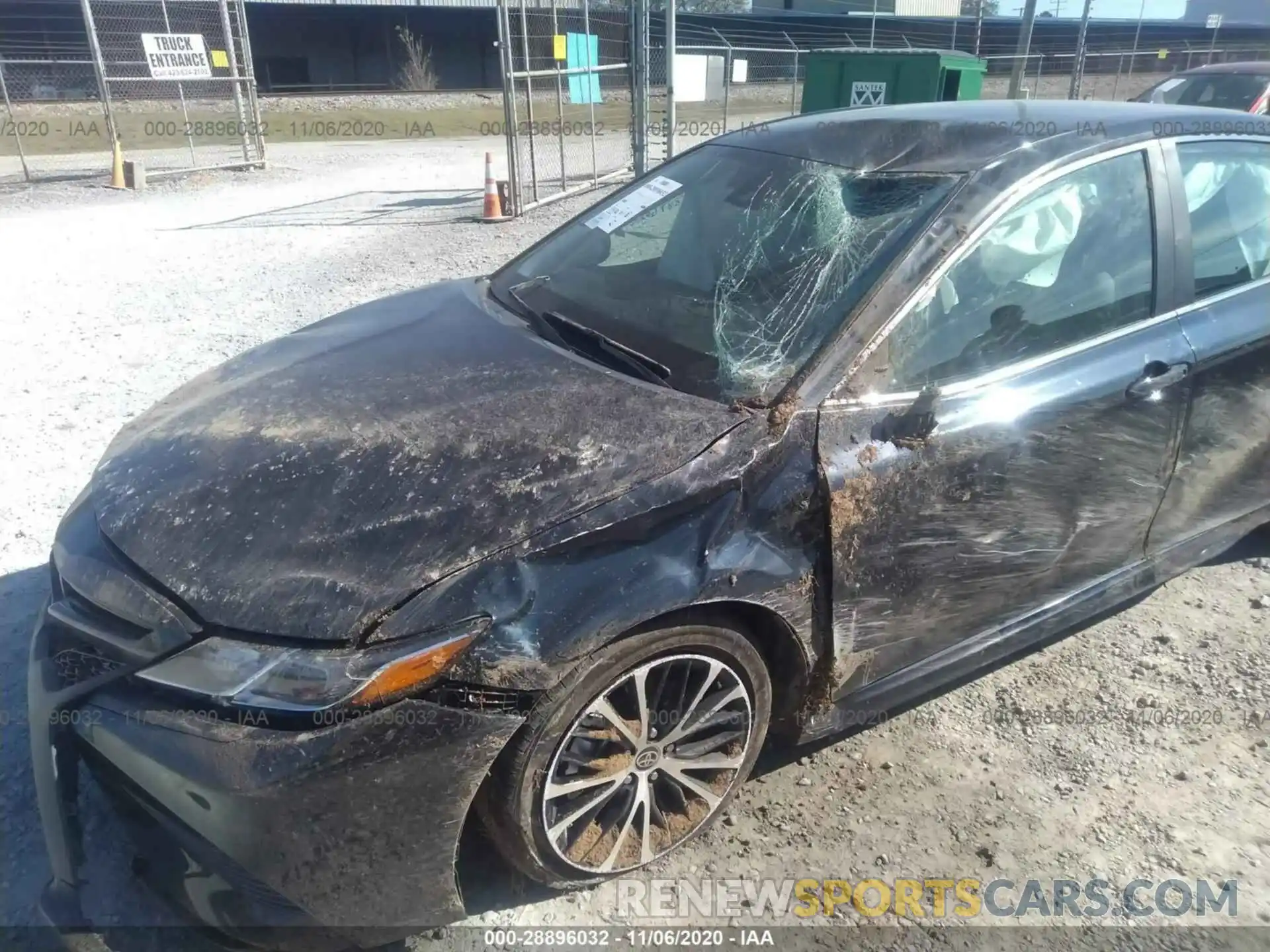 6 Photograph of a damaged car 4T1G11AK6LU379905 TOYOTA CAMRY 2020