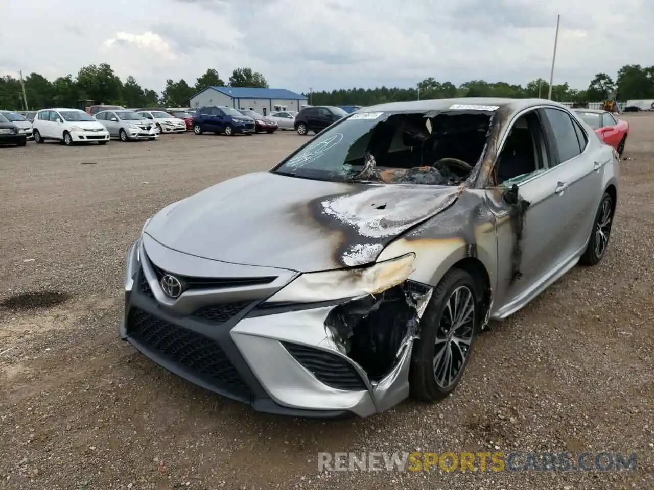 2 Photograph of a damaged car 4T1G11AK6LU380472 TOYOTA CAMRY 2020