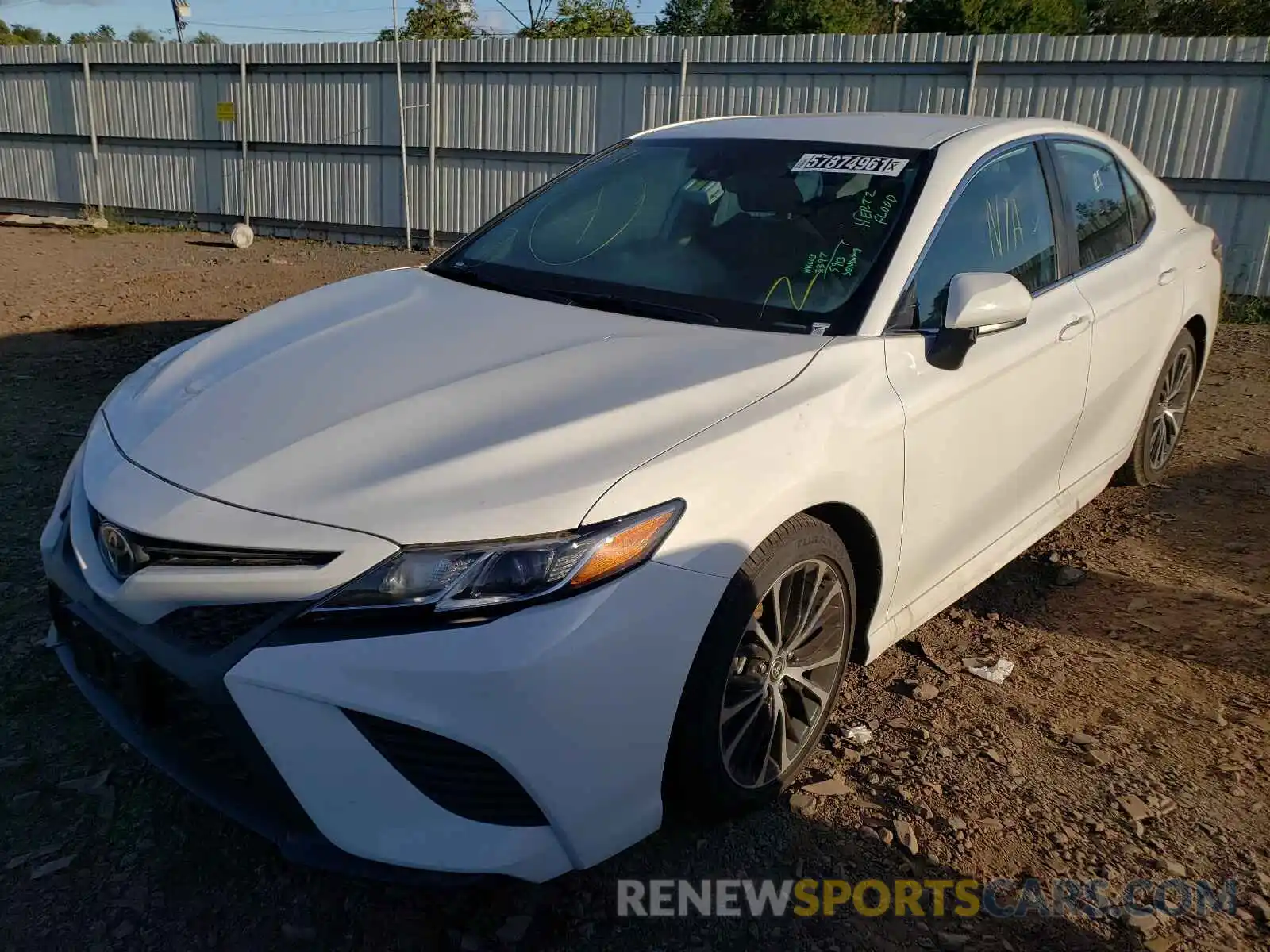 2 Photograph of a damaged car 4T1G11AK6LU381461 TOYOTA CAMRY 2020