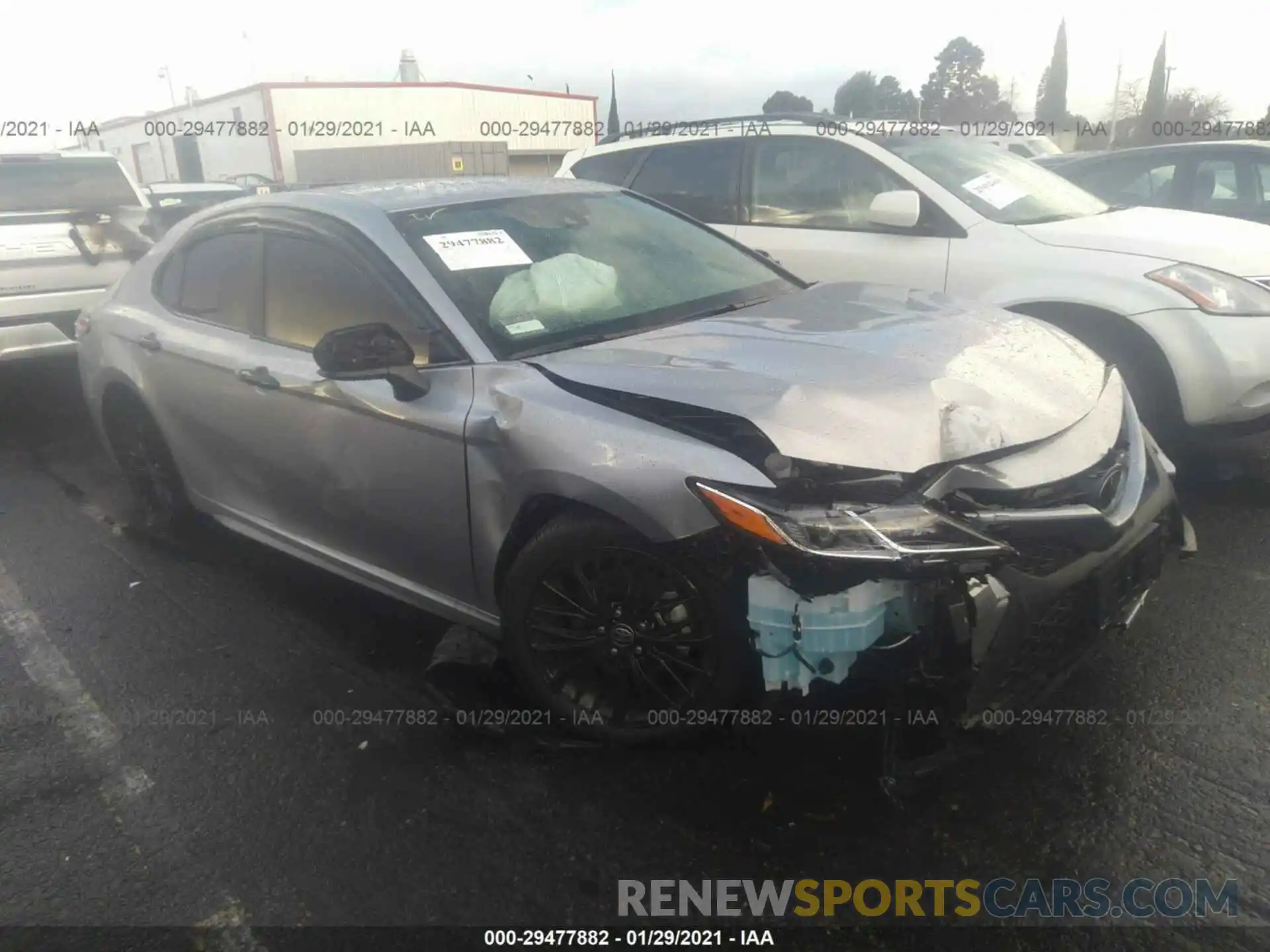 1 Photograph of a damaged car 4T1G11AK6LU381637 TOYOTA CAMRY 2020