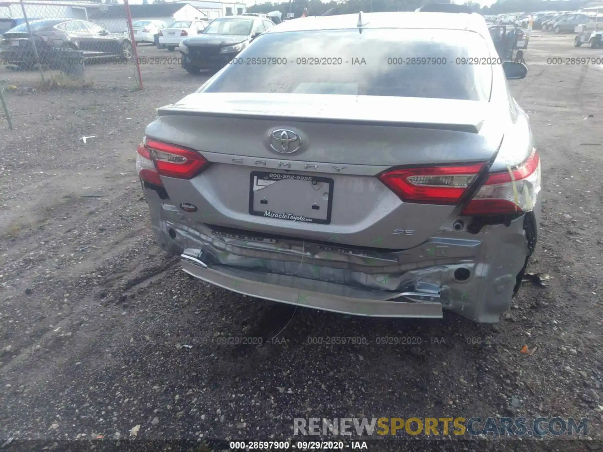 6 Photograph of a damaged car 4T1G11AK6LU381816 TOYOTA CAMRY 2020