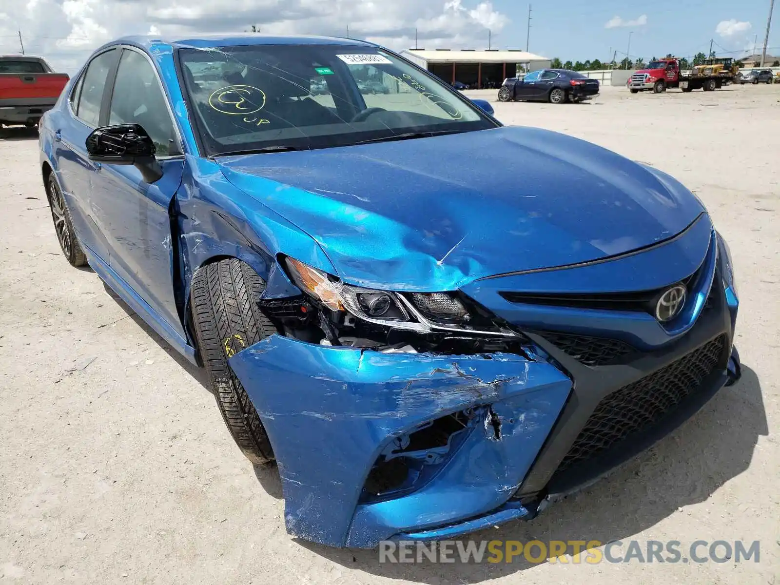 1 Photograph of a damaged car 4T1G11AK6LU383842 TOYOTA CAMRY 2020