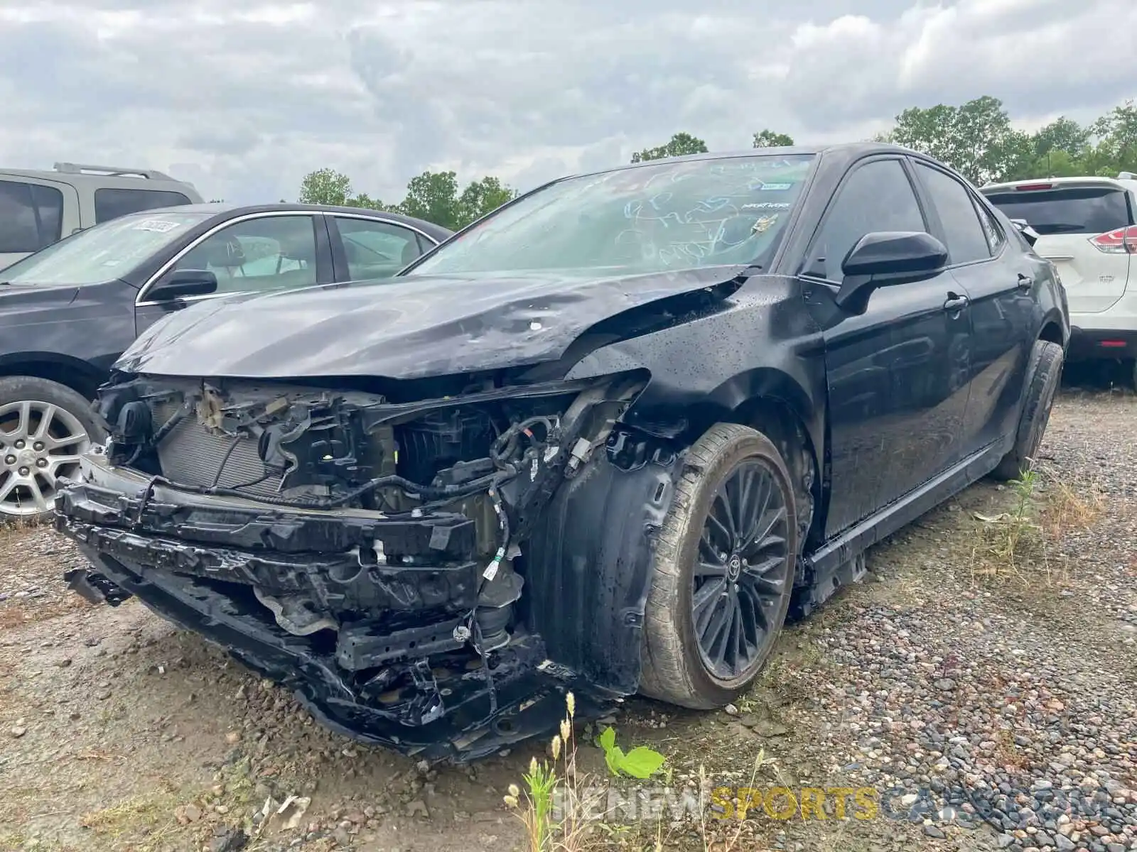 2 Photograph of a damaged car 4T1G11AK6LU393173 TOYOTA CAMRY 2020