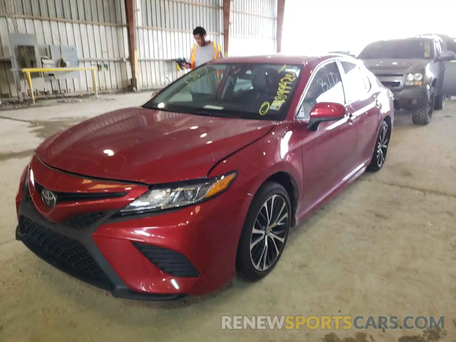 2 Photograph of a damaged car 4T1G11AK6LU396221 TOYOTA CAMRY 2020