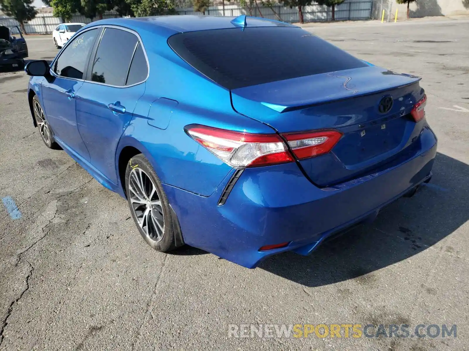 3 Photograph of a damaged car 4T1G11AK6LU398339 TOYOTA CAMRY 2020