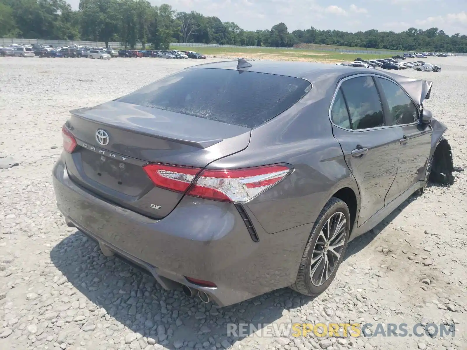 4 Photograph of a damaged car 4T1G11AK6LU504501 TOYOTA CAMRY 2020