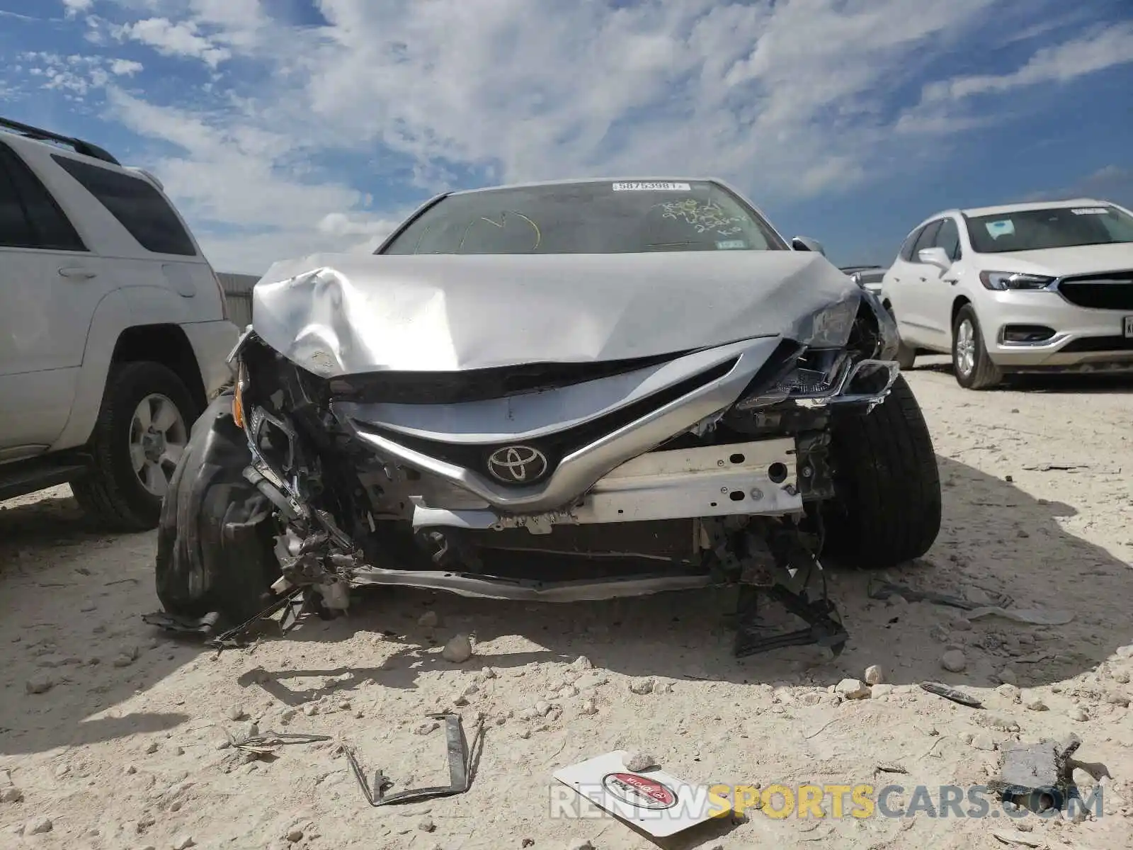 9 Photograph of a damaged car 4T1G11AK6LU506247 TOYOTA CAMRY 2020