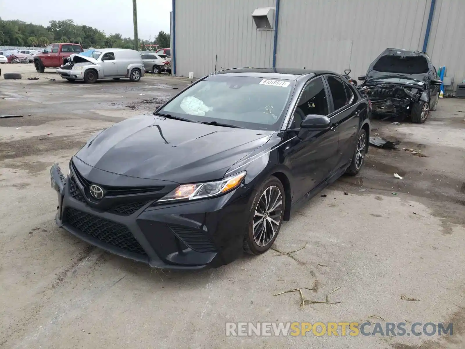 2 Photograph of a damaged car 4T1G11AK6LU510279 TOYOTA CAMRY 2020