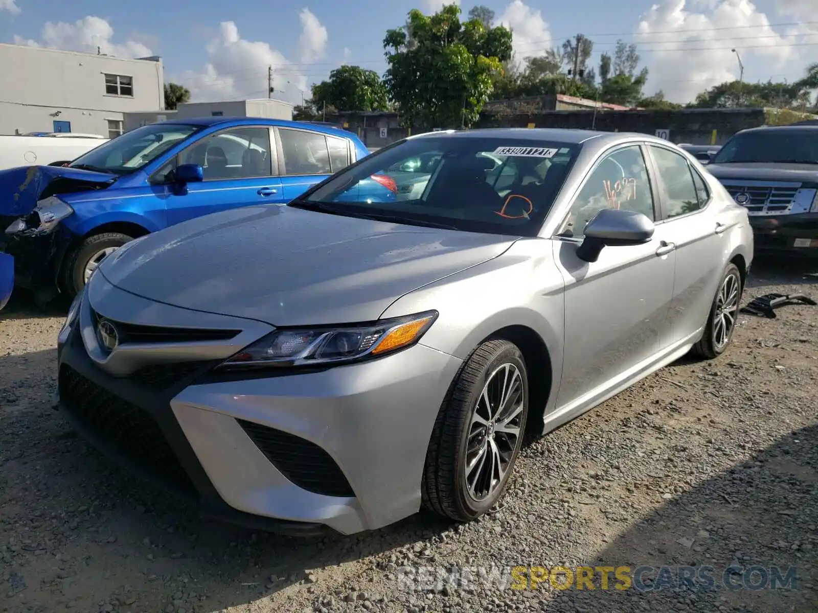 2 Photograph of a damaged car 4T1G11AK6LU860902 TOYOTA CAMRY 2020