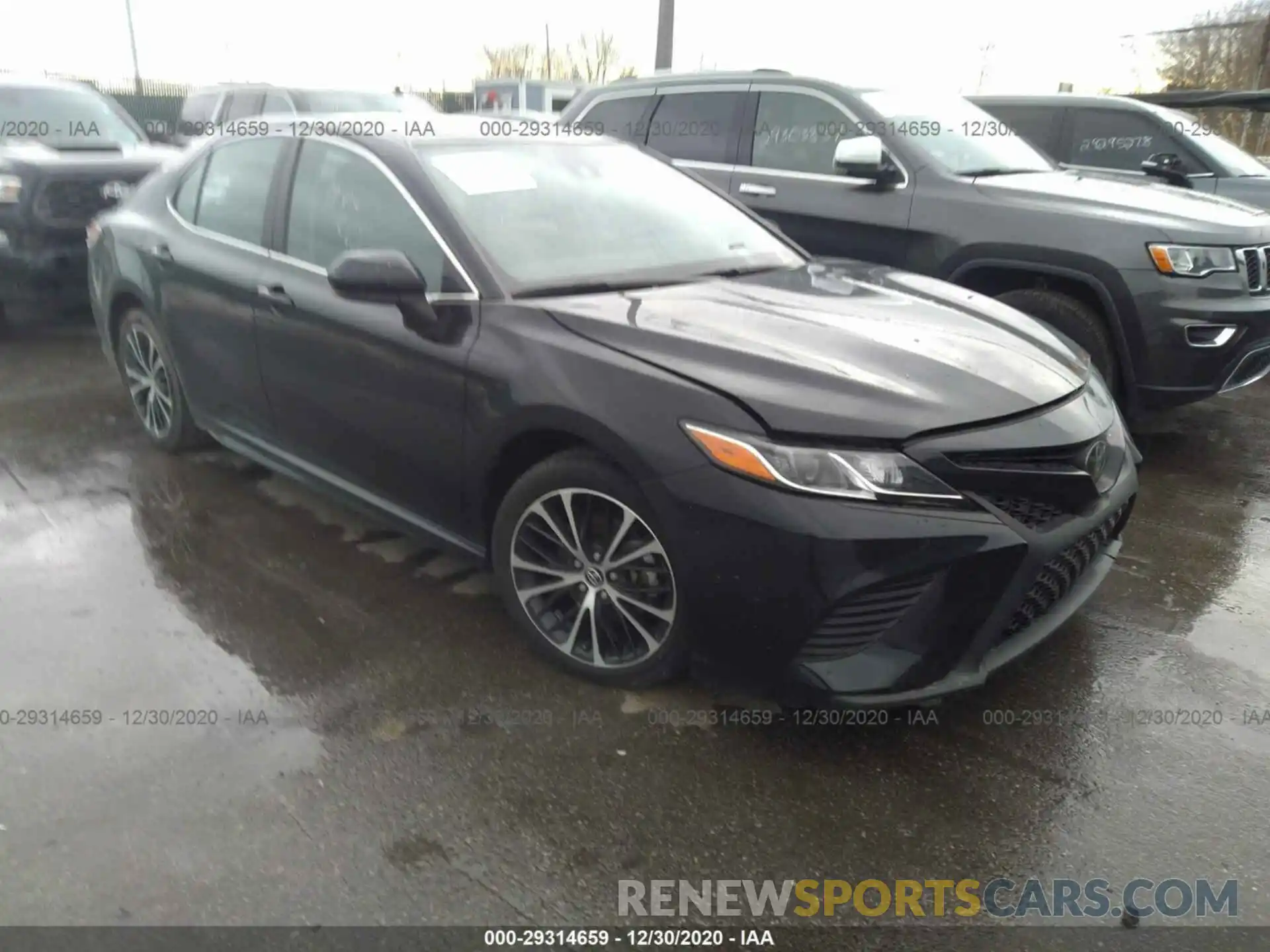 1 Photograph of a damaged car 4T1G11AK6LU867333 TOYOTA CAMRY 2020