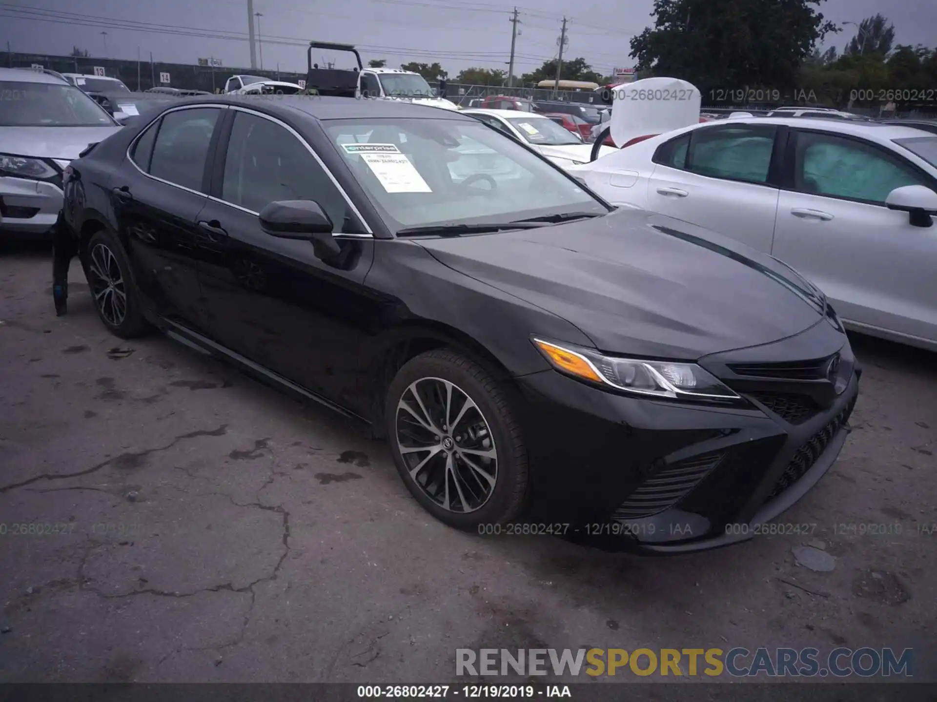 1 Photograph of a damaged car 4T1G11AK6LU872290 TOYOTA CAMRY 2020