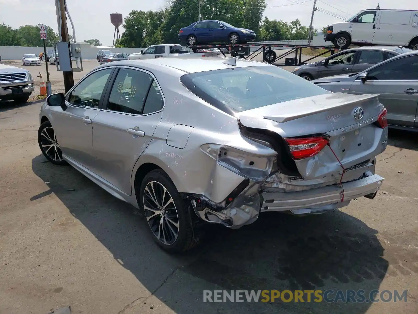 3 Photograph of a damaged car 4T1G11AK6LU876727 TOYOTA CAMRY 2020