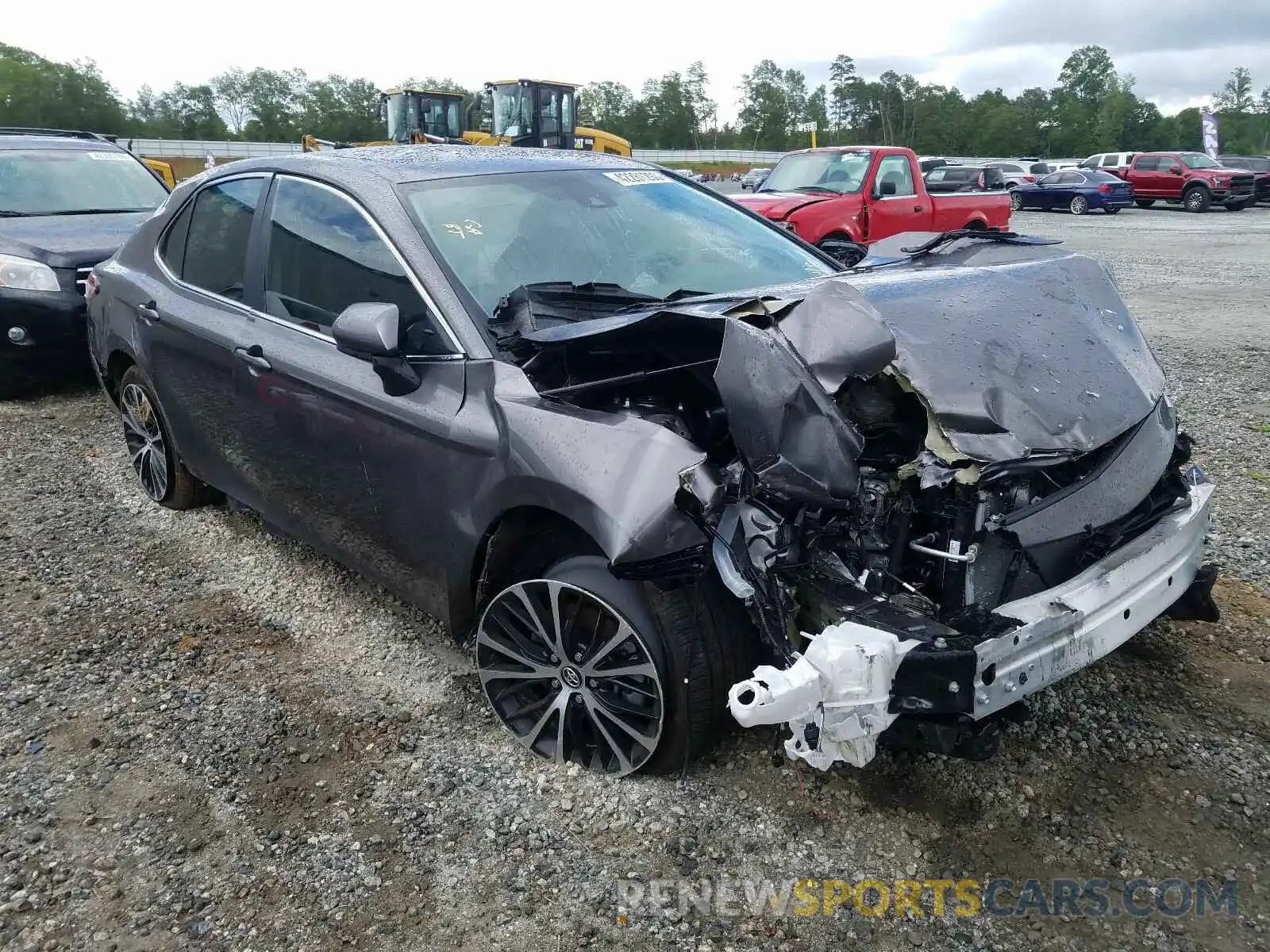 1 Photograph of a damaged car 4T1G11AK6LU881121 TOYOTA CAMRY 2020