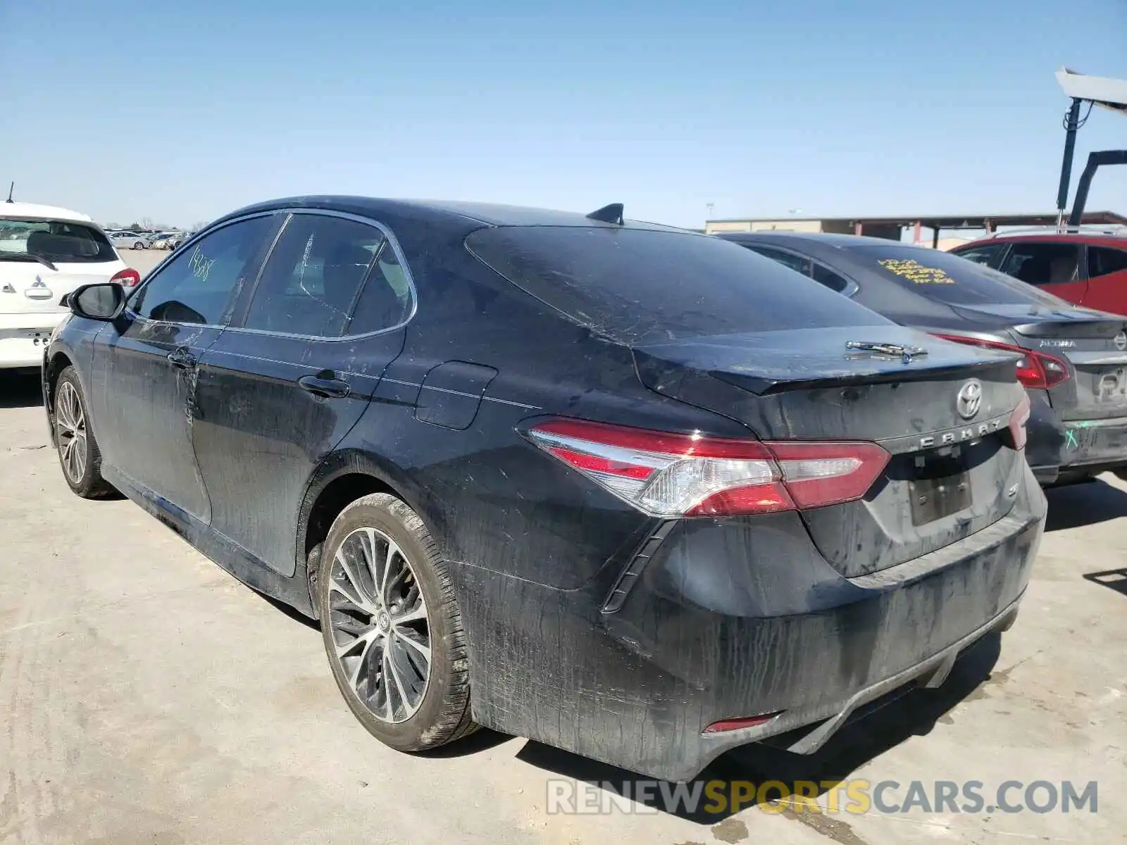 3 Photograph of a damaged car 4T1G11AK6LU885377 TOYOTA CAMRY 2020