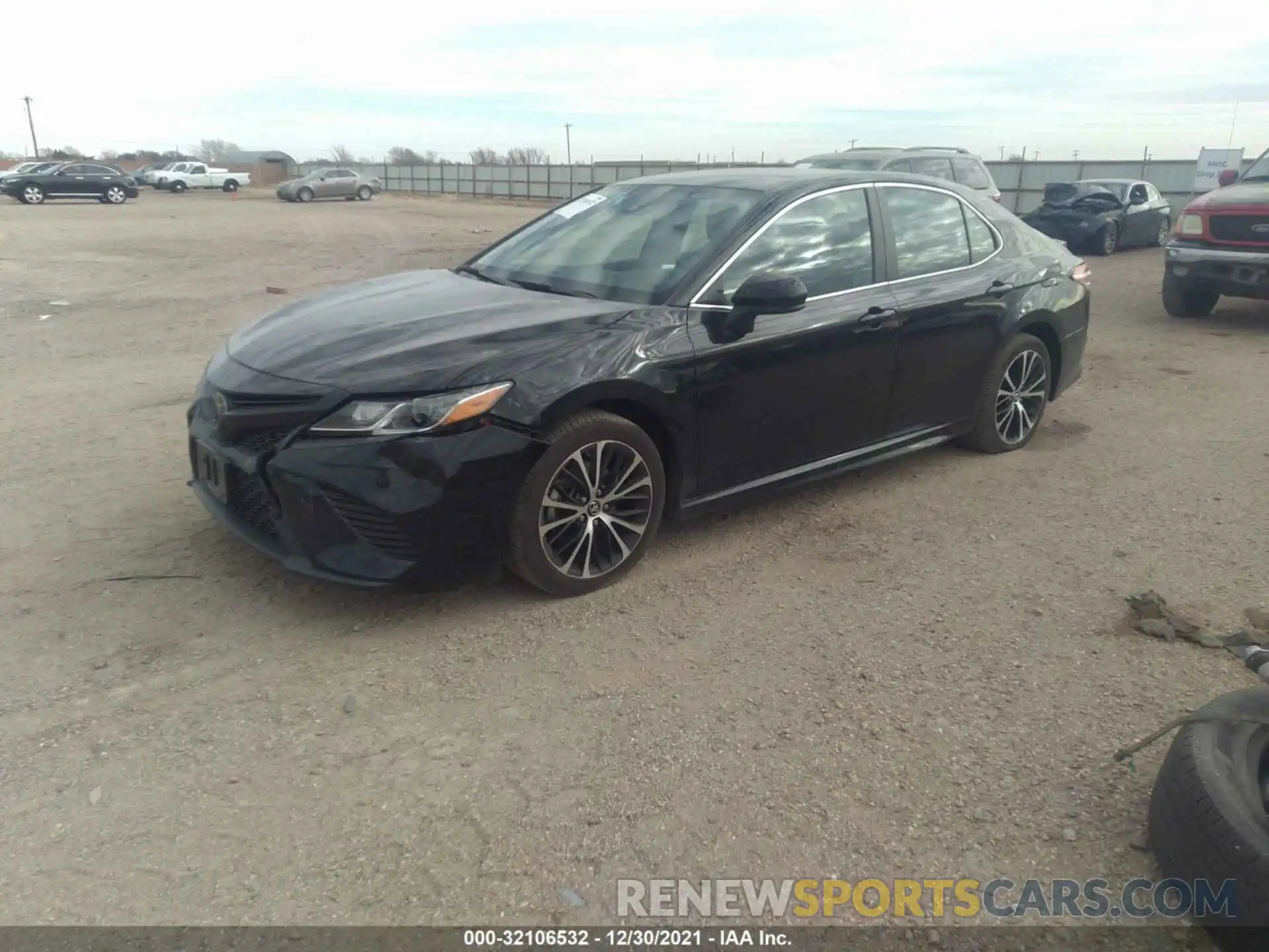 2 Photograph of a damaged car 4T1G11AK6LU886853 TOYOTA CAMRY 2020