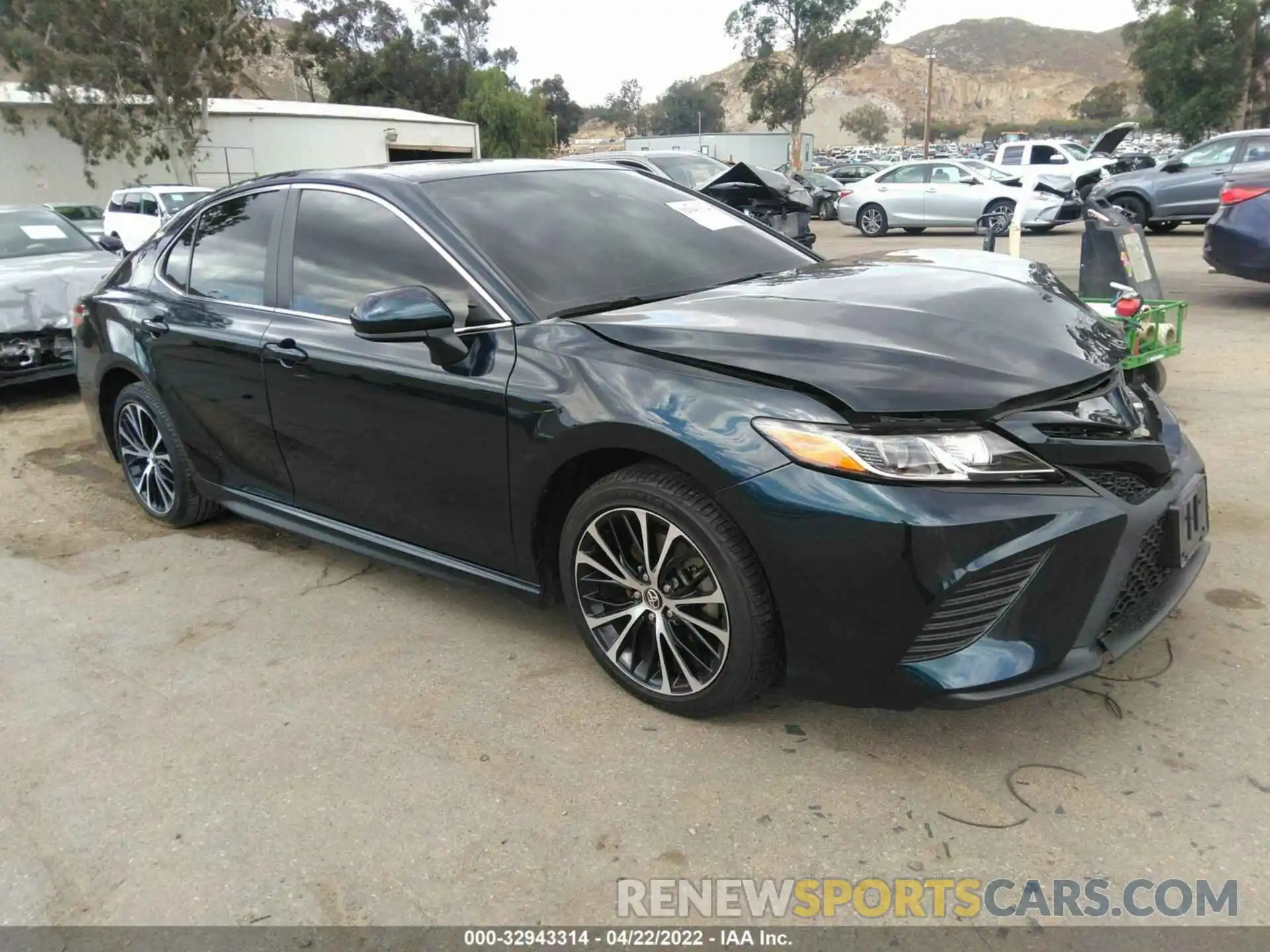 1 Photograph of a damaged car 4T1G11AK6LU887887 TOYOTA CAMRY 2020