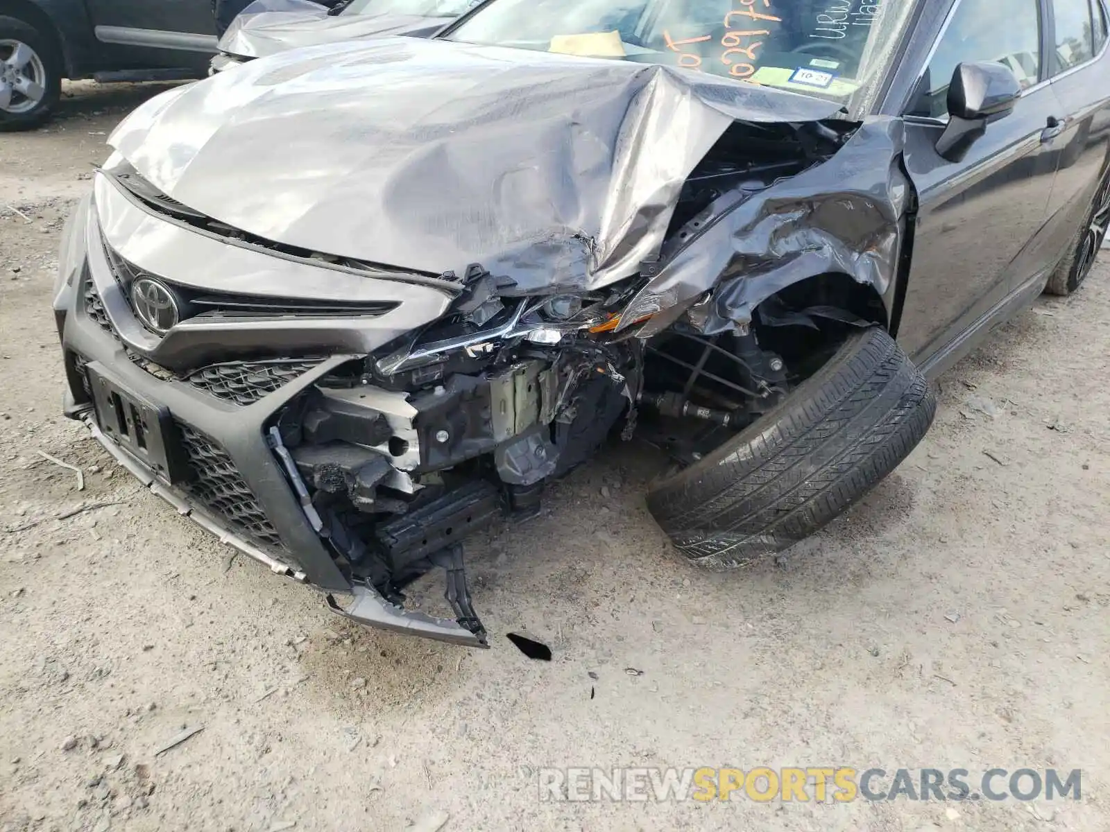 9 Фотография поврежденного автомобиля 4T1G11AK6LU888358 TOYOTA CAMRY 2020