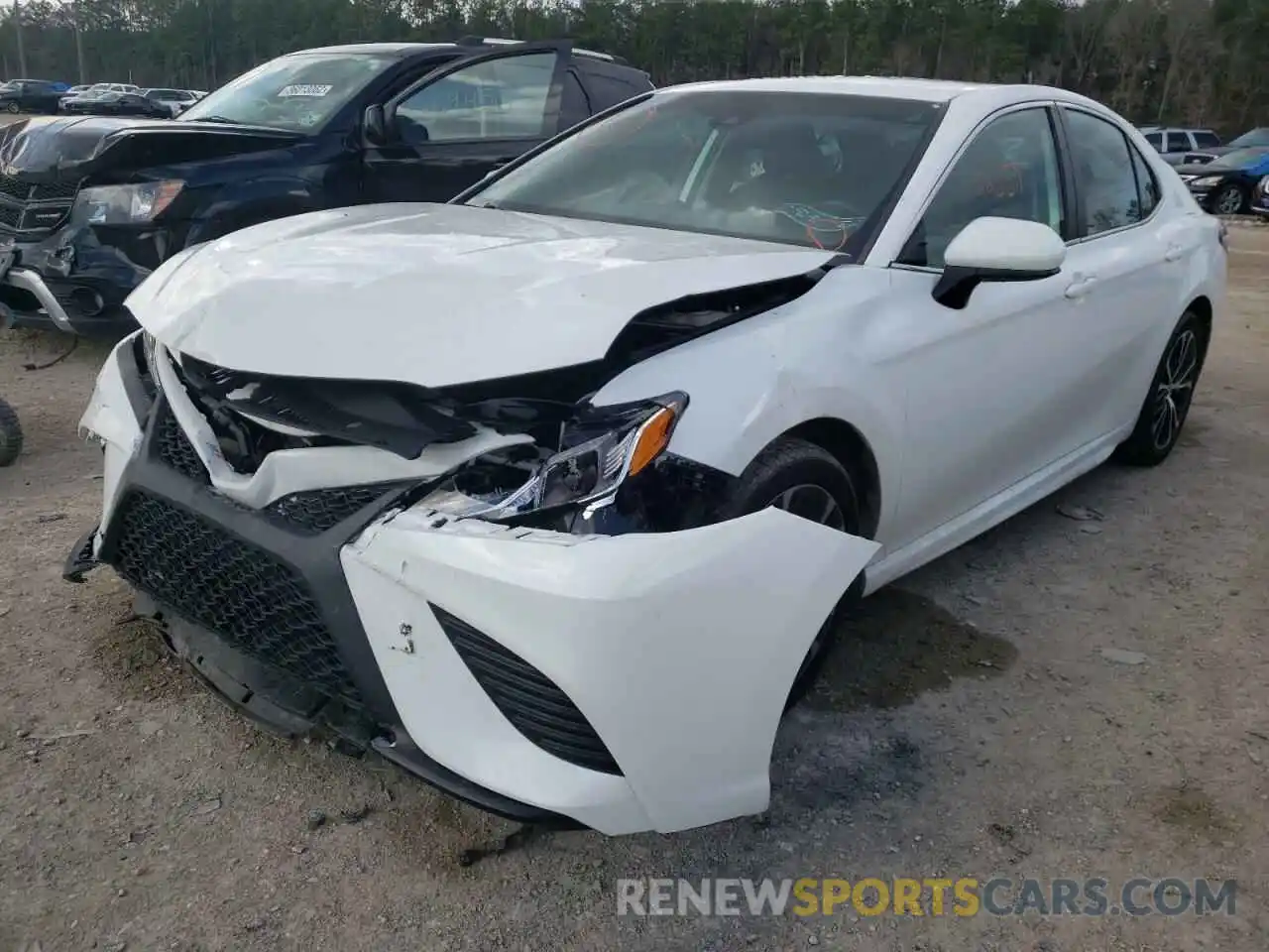 2 Photograph of a damaged car 4T1G11AK6LU890286 TOYOTA CAMRY 2020