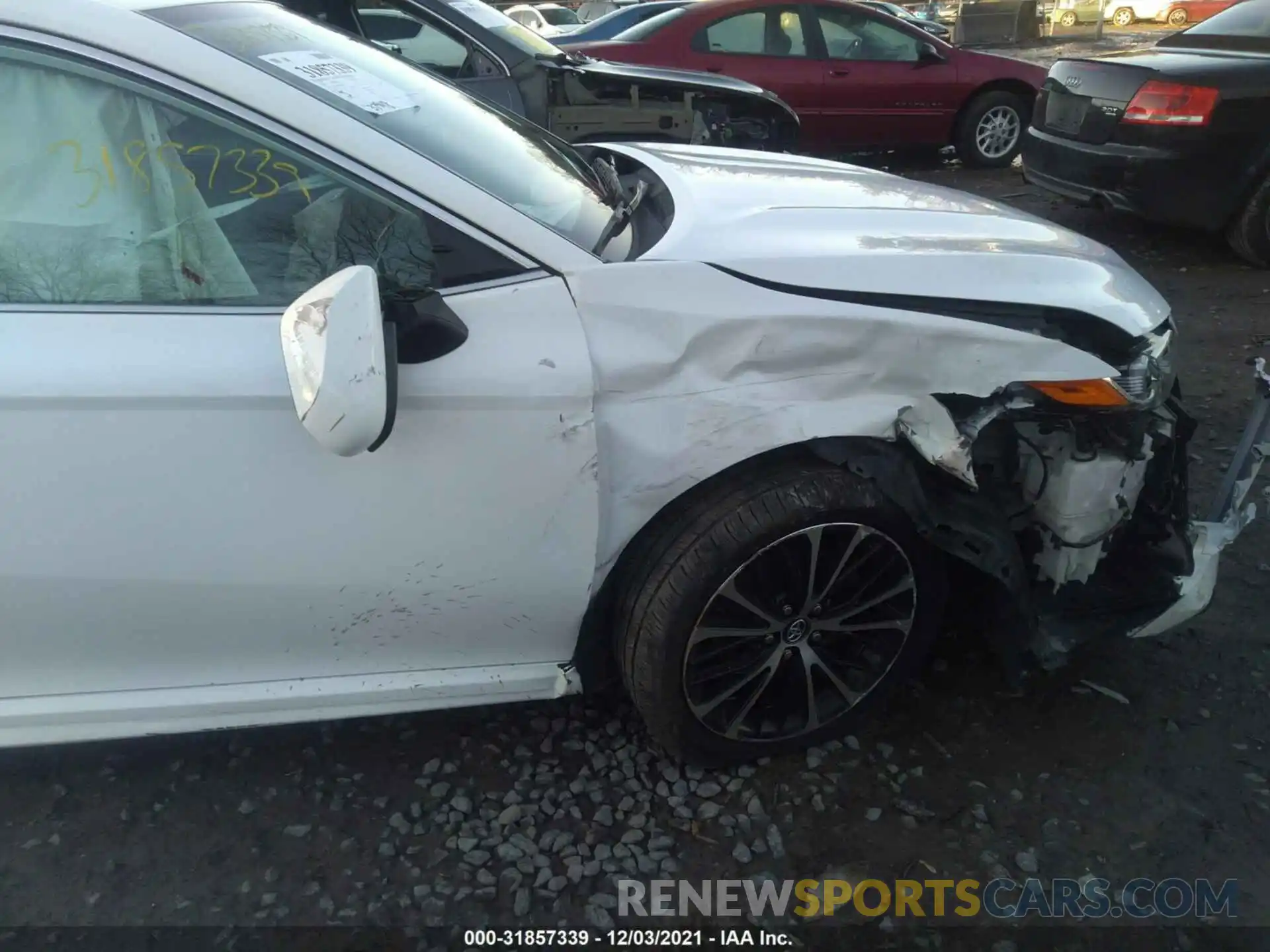 6 Photograph of a damaged car 4T1G11AK6LU891518 TOYOTA CAMRY 2020