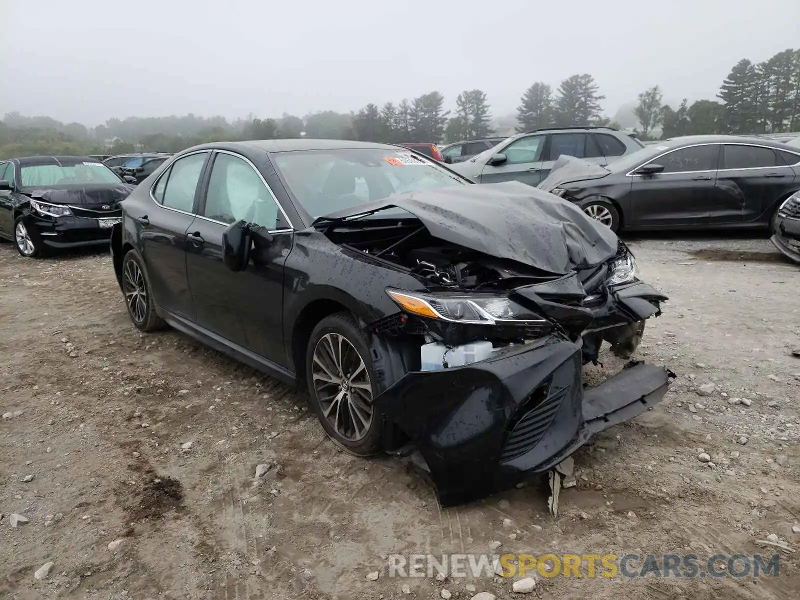 1 Photograph of a damaged car 4T1G11AK6LU895911 TOYOTA CAMRY 2020